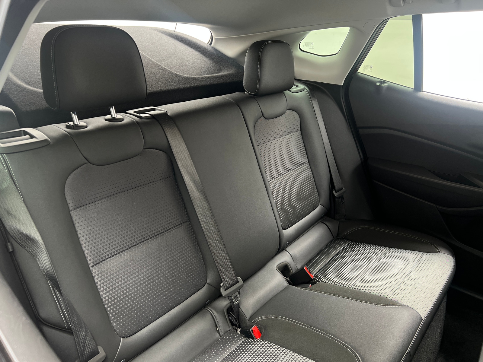 Thumbnail: 2025 Chevrolet Trax - 6