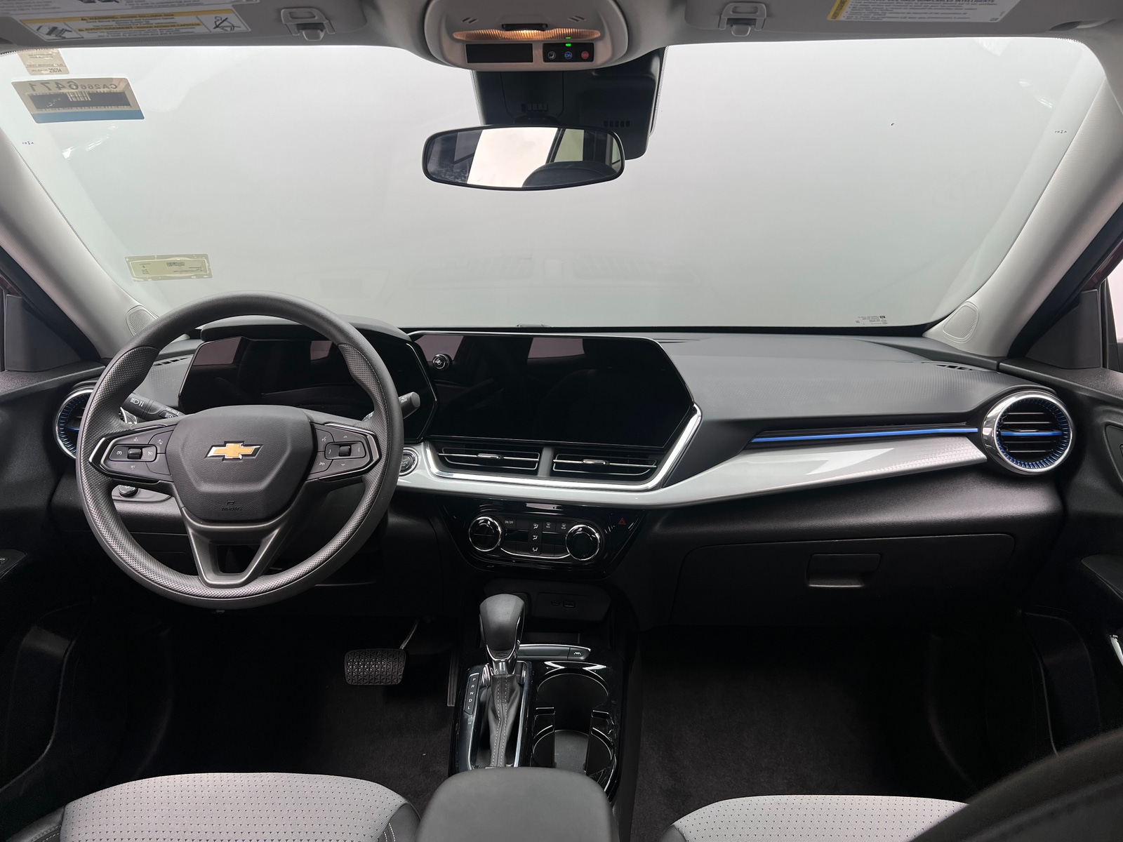 Thumbnail: 2025 Chevrolet Trax - 3