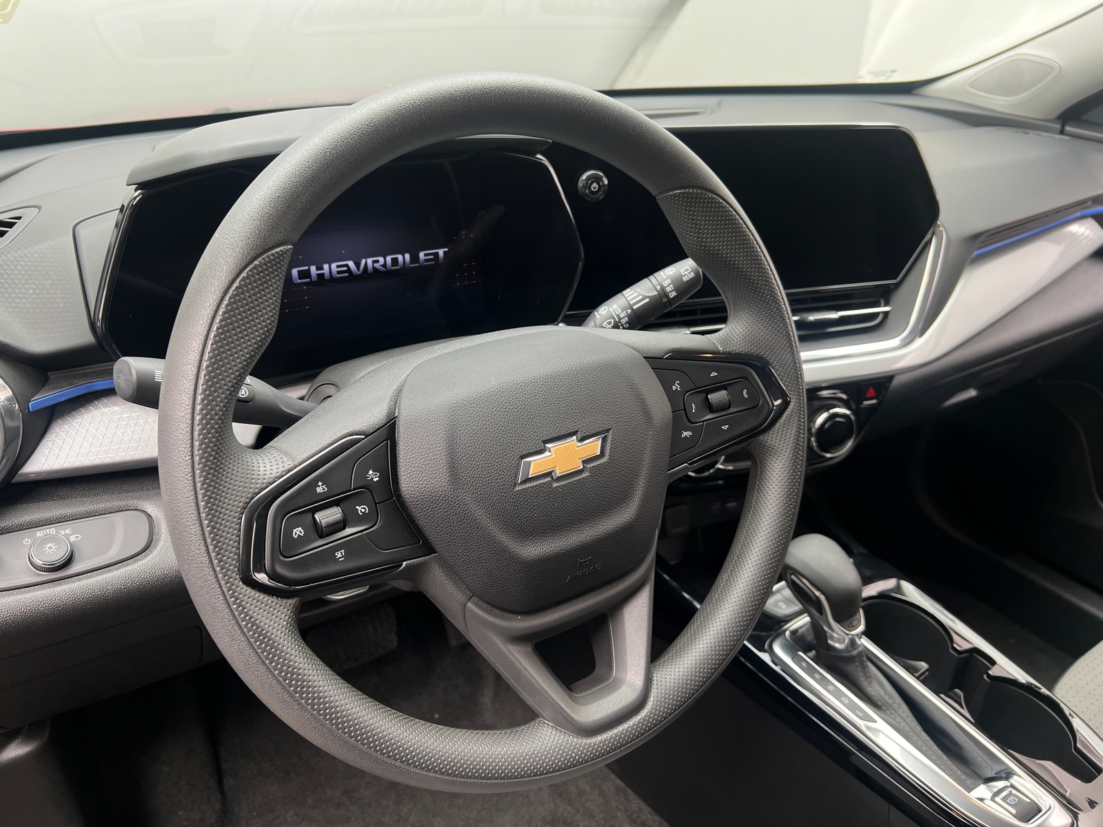 Thumbnail: 2025 Chevrolet Trax - 5