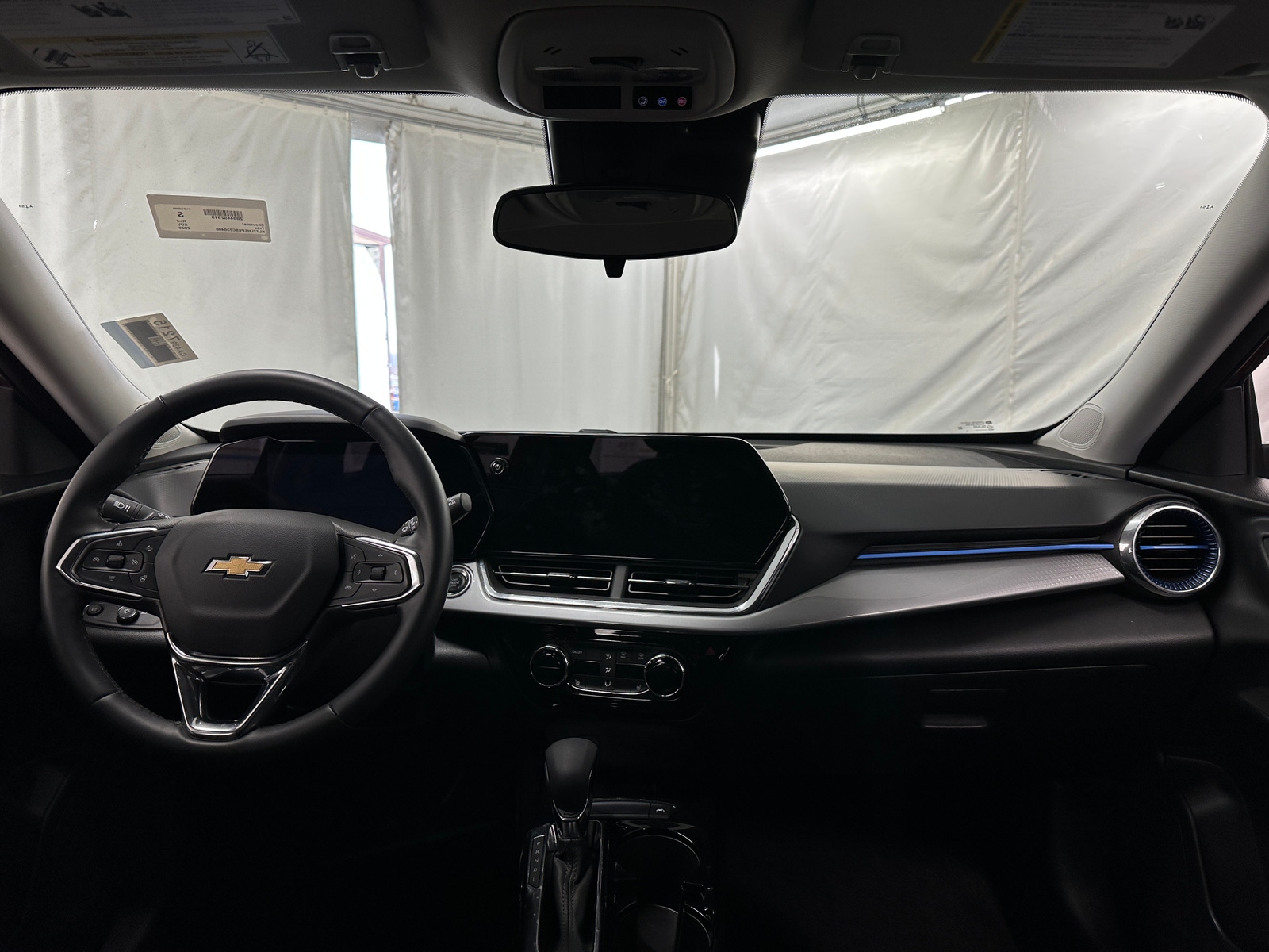 Thumbnail: 2025 Chevrolet Trax - 3