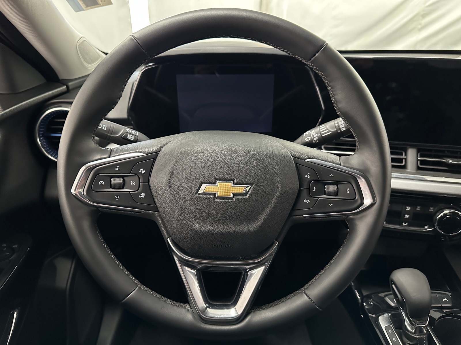 Thumbnail: 2025 Chevrolet Trax - 5