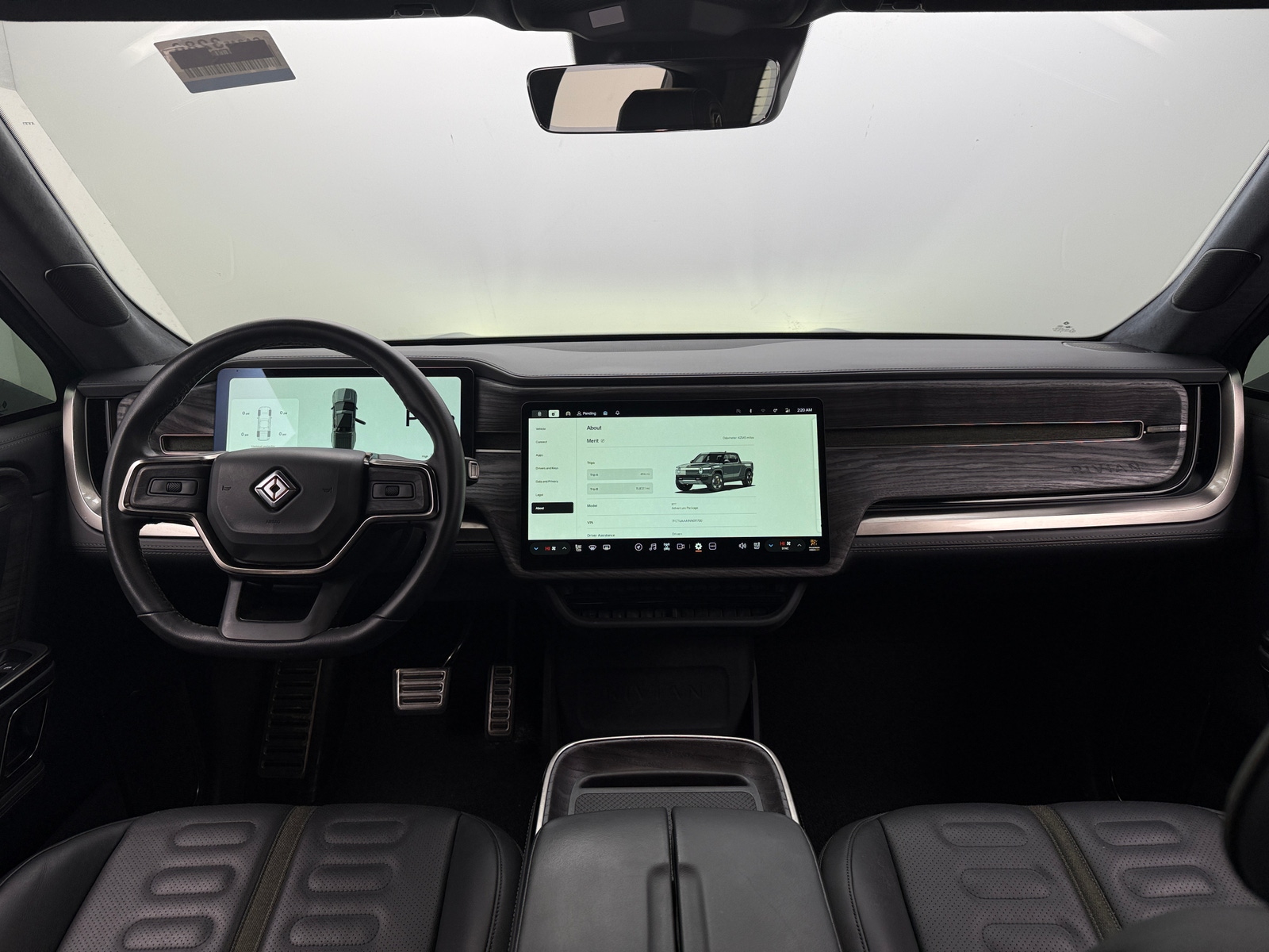 Thumbnail: 2022 Rivian R1T - 2