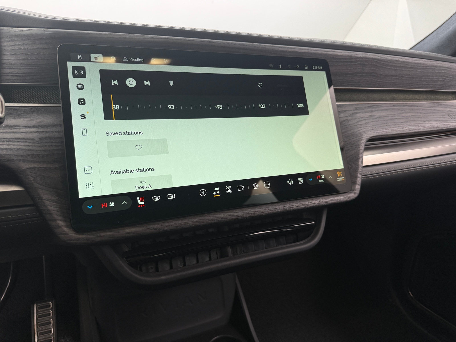 Thumbnail: 2022 Rivian R1T - 3