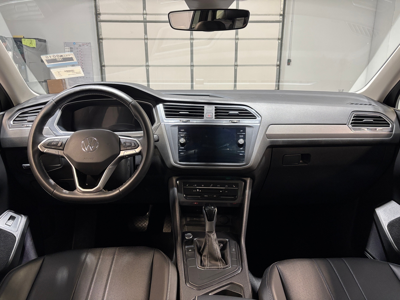 Thumbnail: 2024 Volkswagen Tiguan - 2