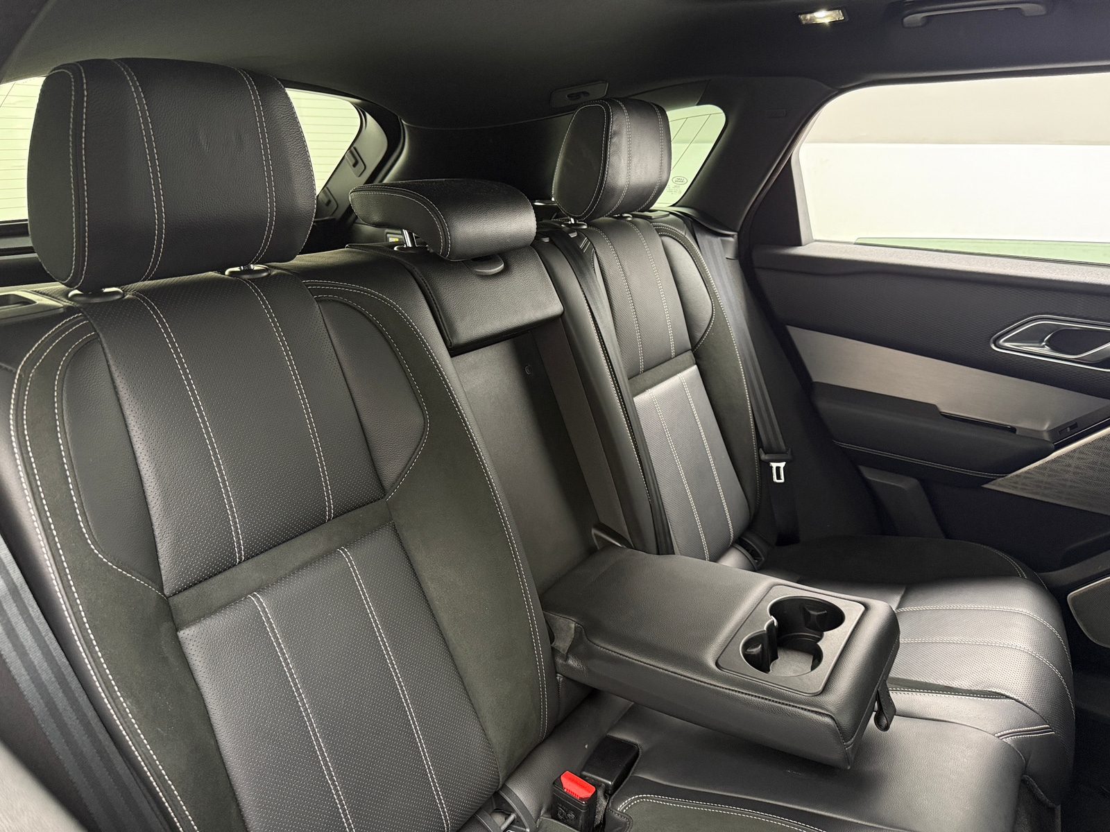 Thumbnail: 2020 Land Rover Range Rover Velar - 5