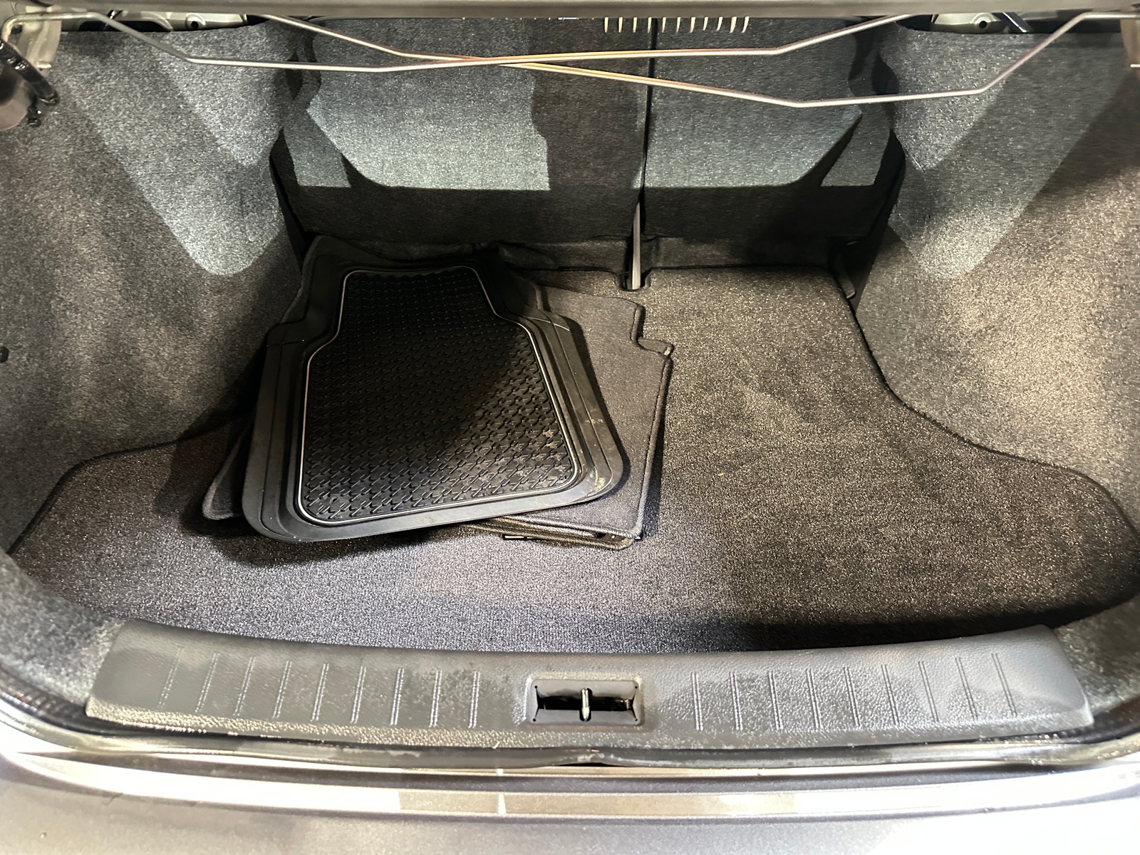 Thumbnail: 2015 Nissan Sentra - 6