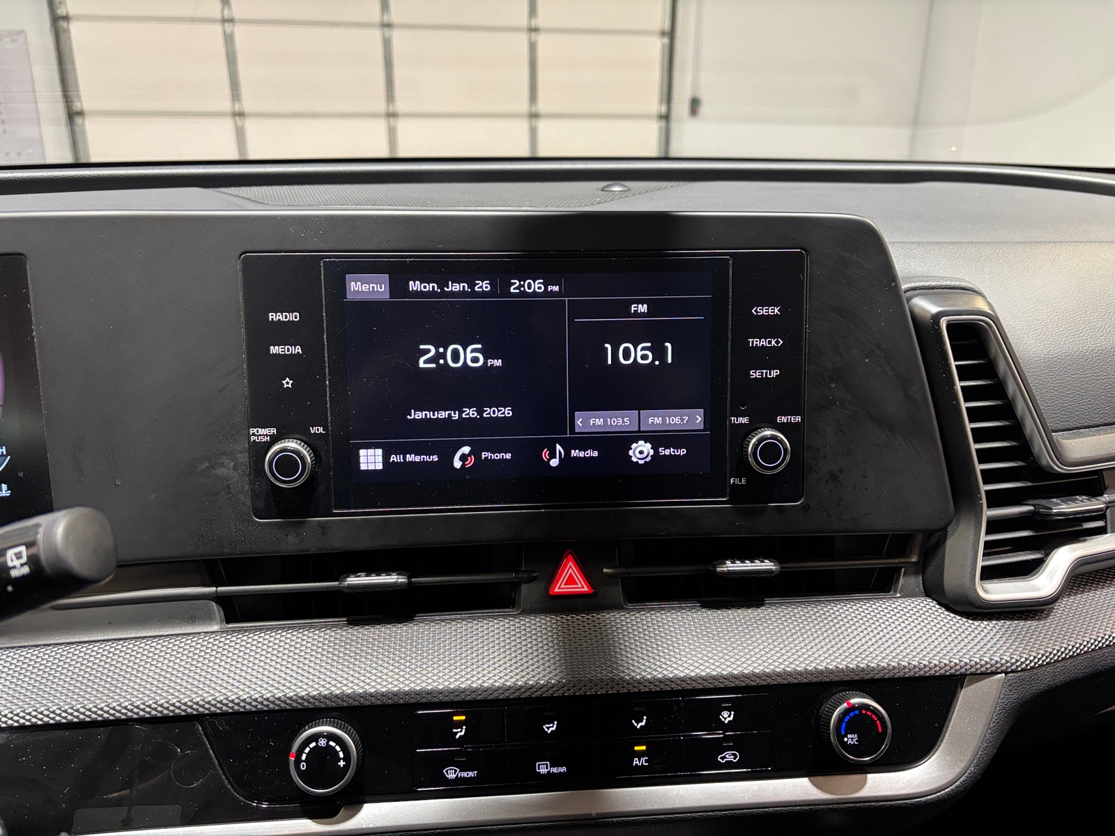 Thumbnail: 2024 Kia Sportage - 4