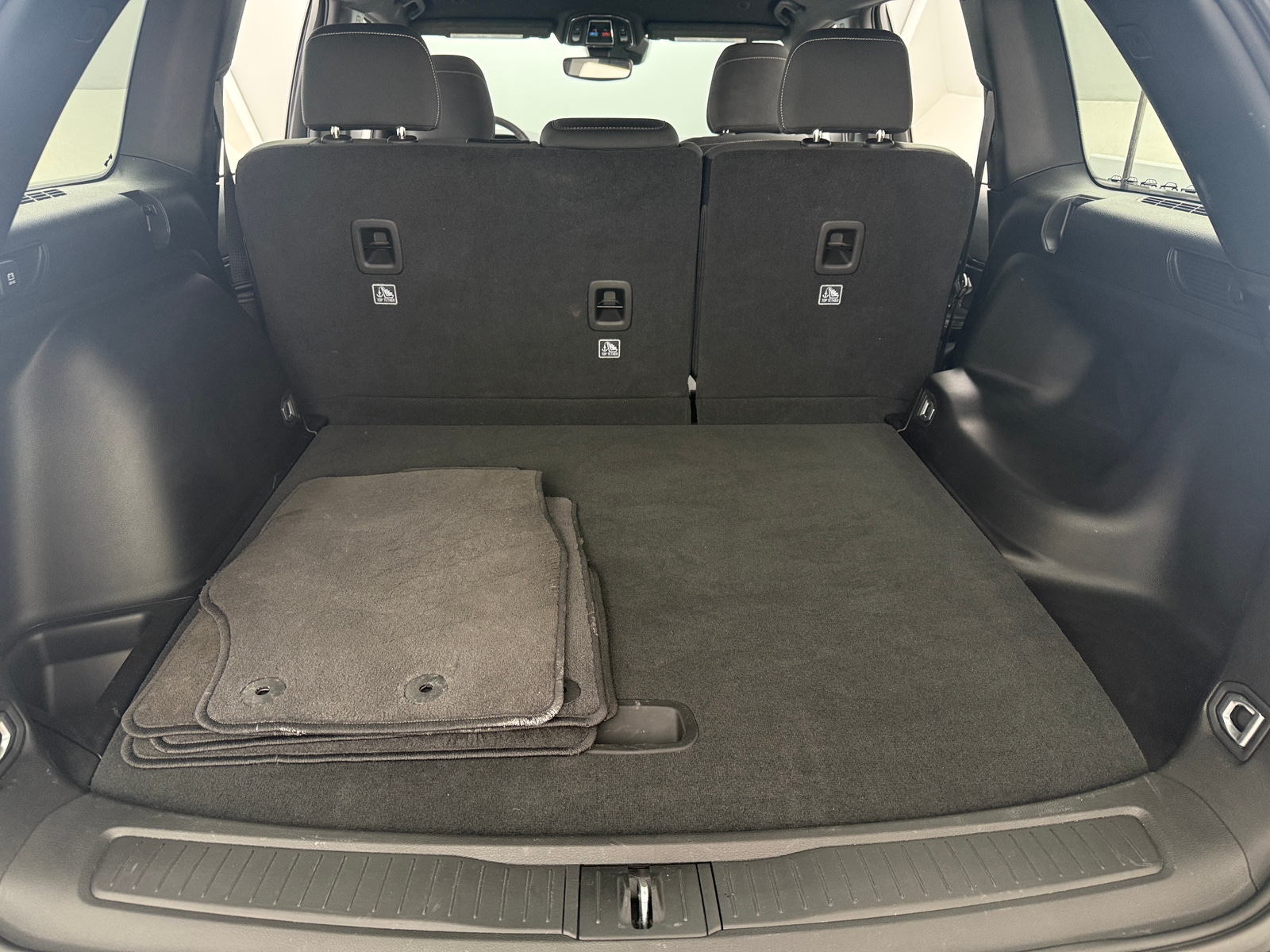 Thumbnail: 2024 Jeep Grand Cherokee - 7