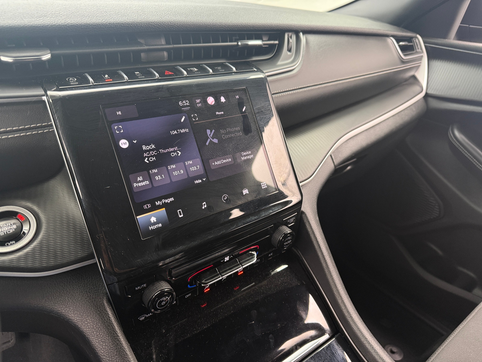 Thumbnail: 2024 Jeep Grand Cherokee - 4