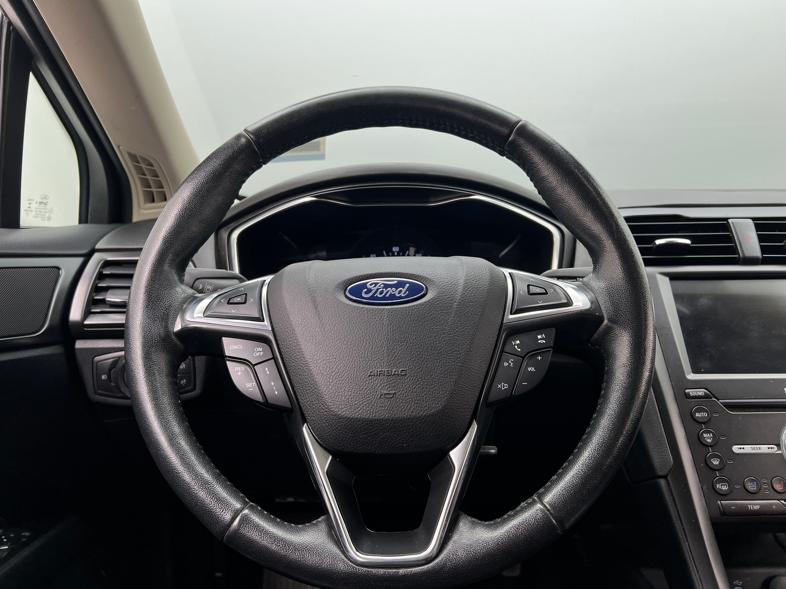 Thumbnail: 2020 Ford Fusion - 4