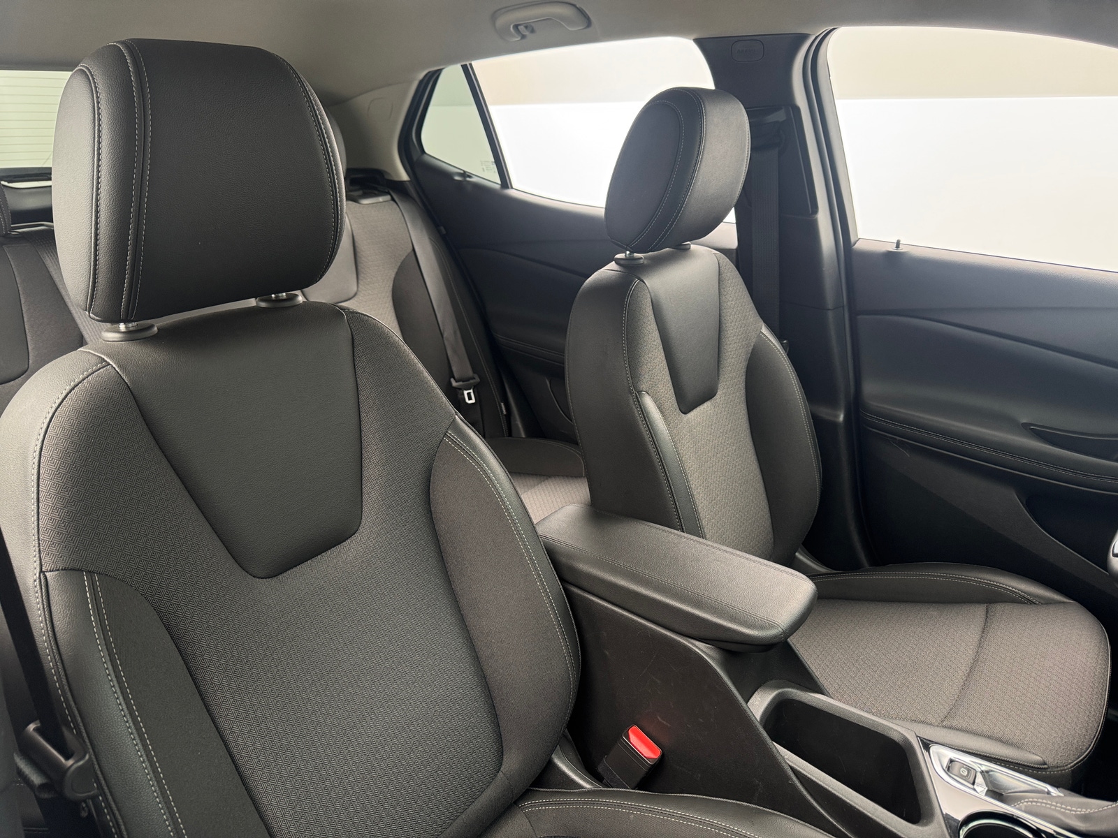 Thumbnail: 2025 Buick Encore GX - 2