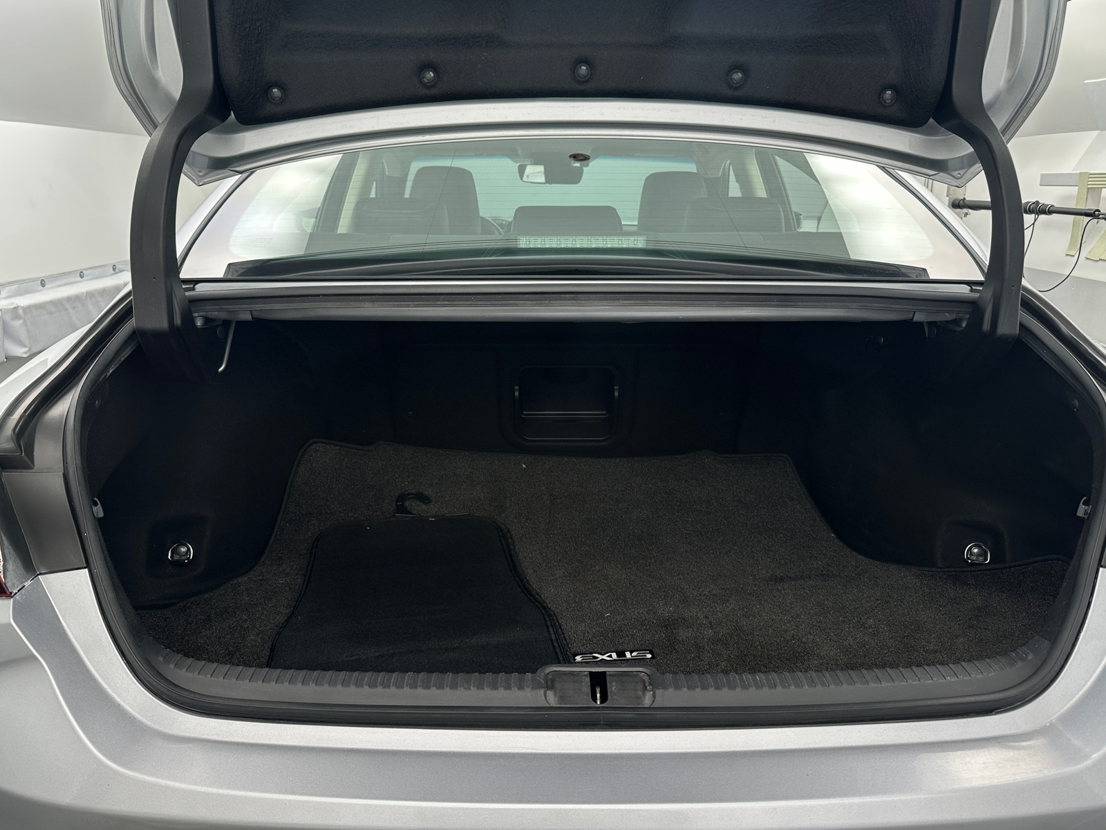 Thumbnail: 2023 Lexus ES - 6