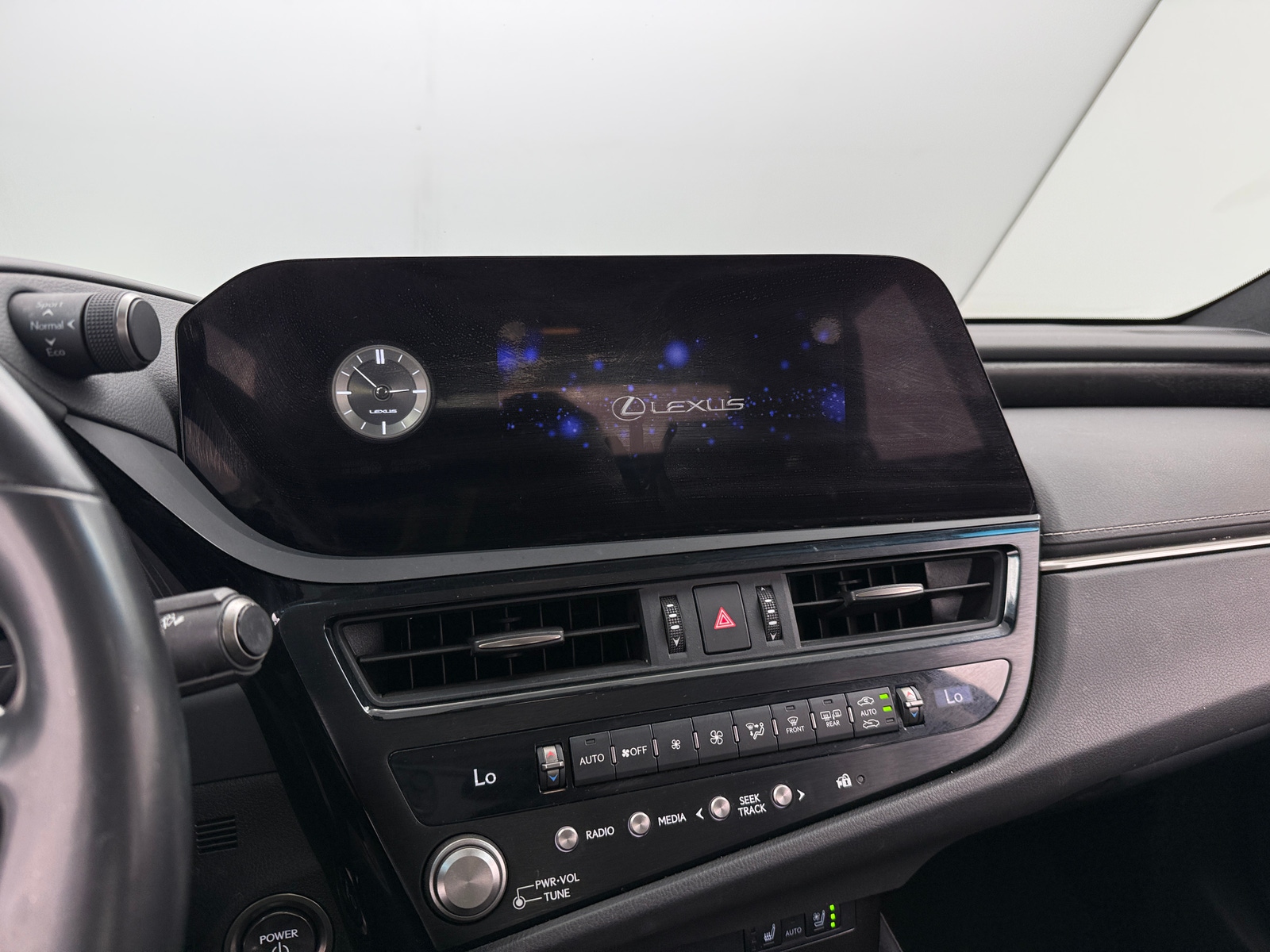 Thumbnail: 2023 Lexus ES - 3