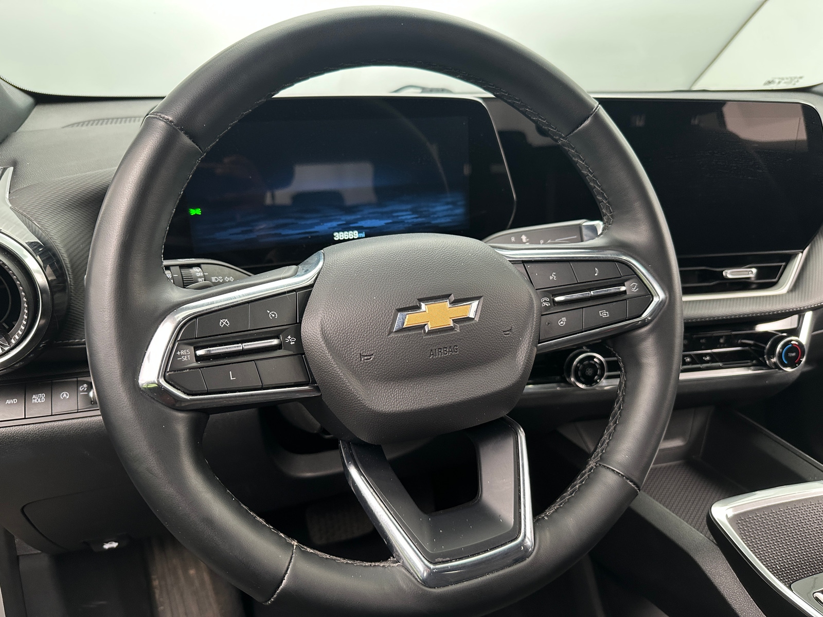 Thumbnail: 2025 Chevrolet Equinox - 5