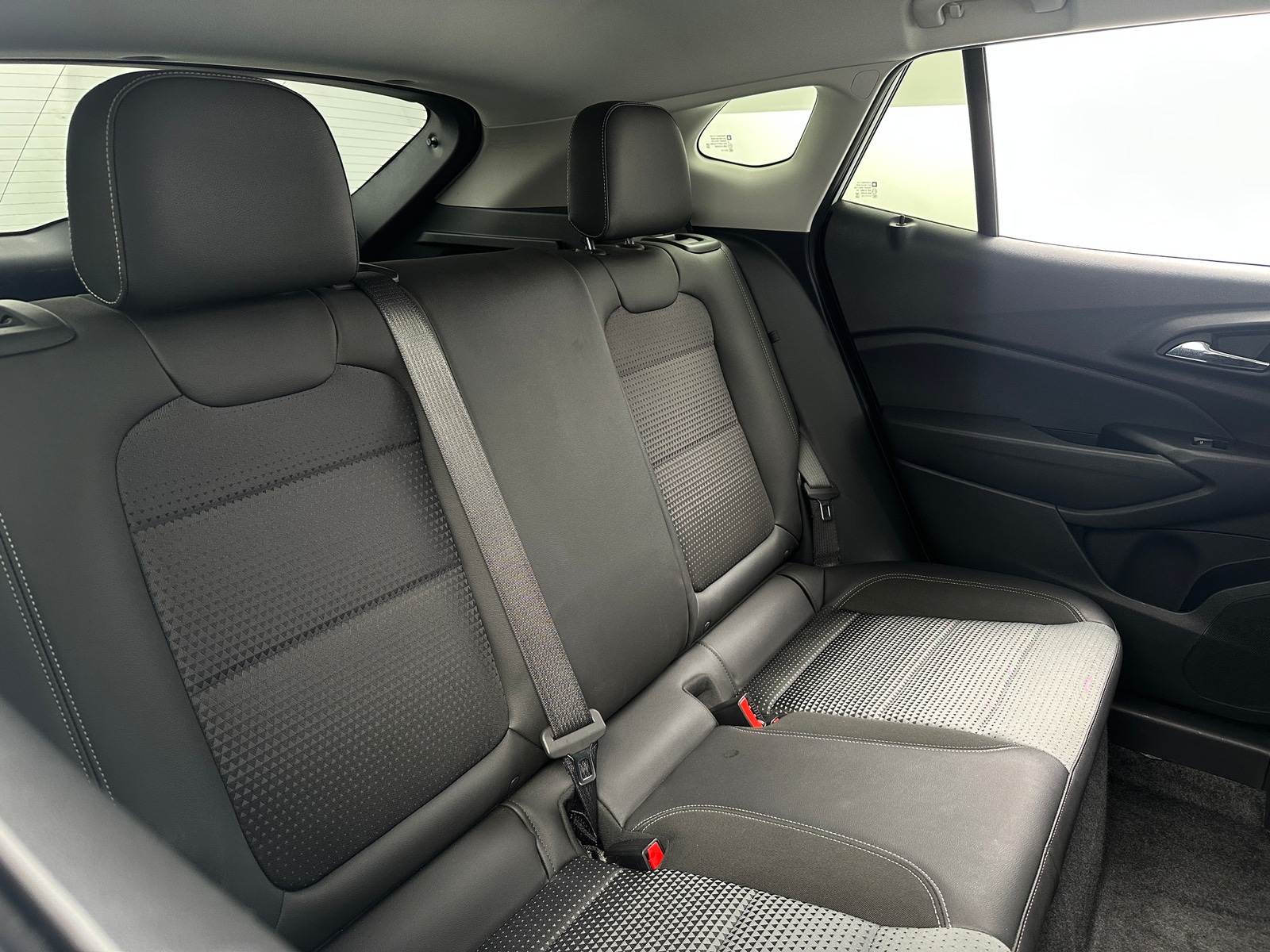 Thumbnail: 2025 Chevrolet Trax - 6