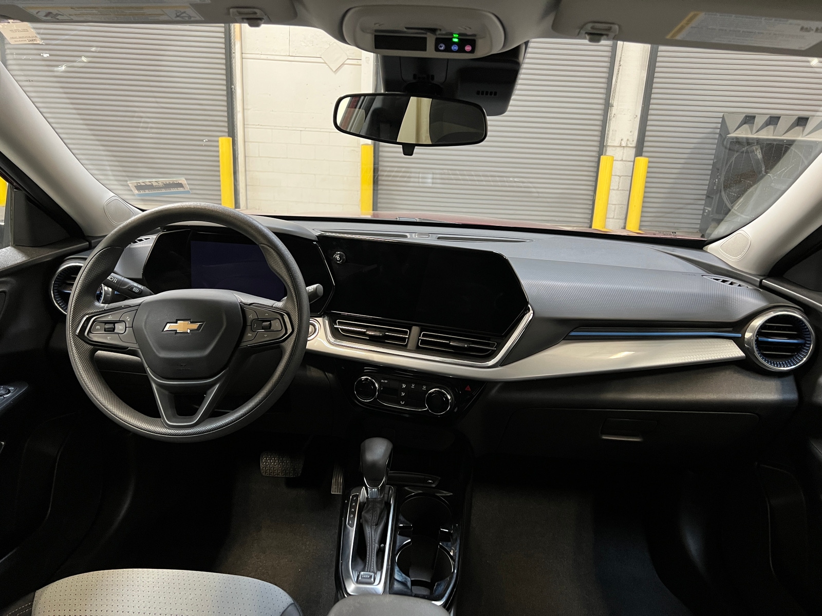 Thumbnail: 2025 Chevrolet Trax - 3