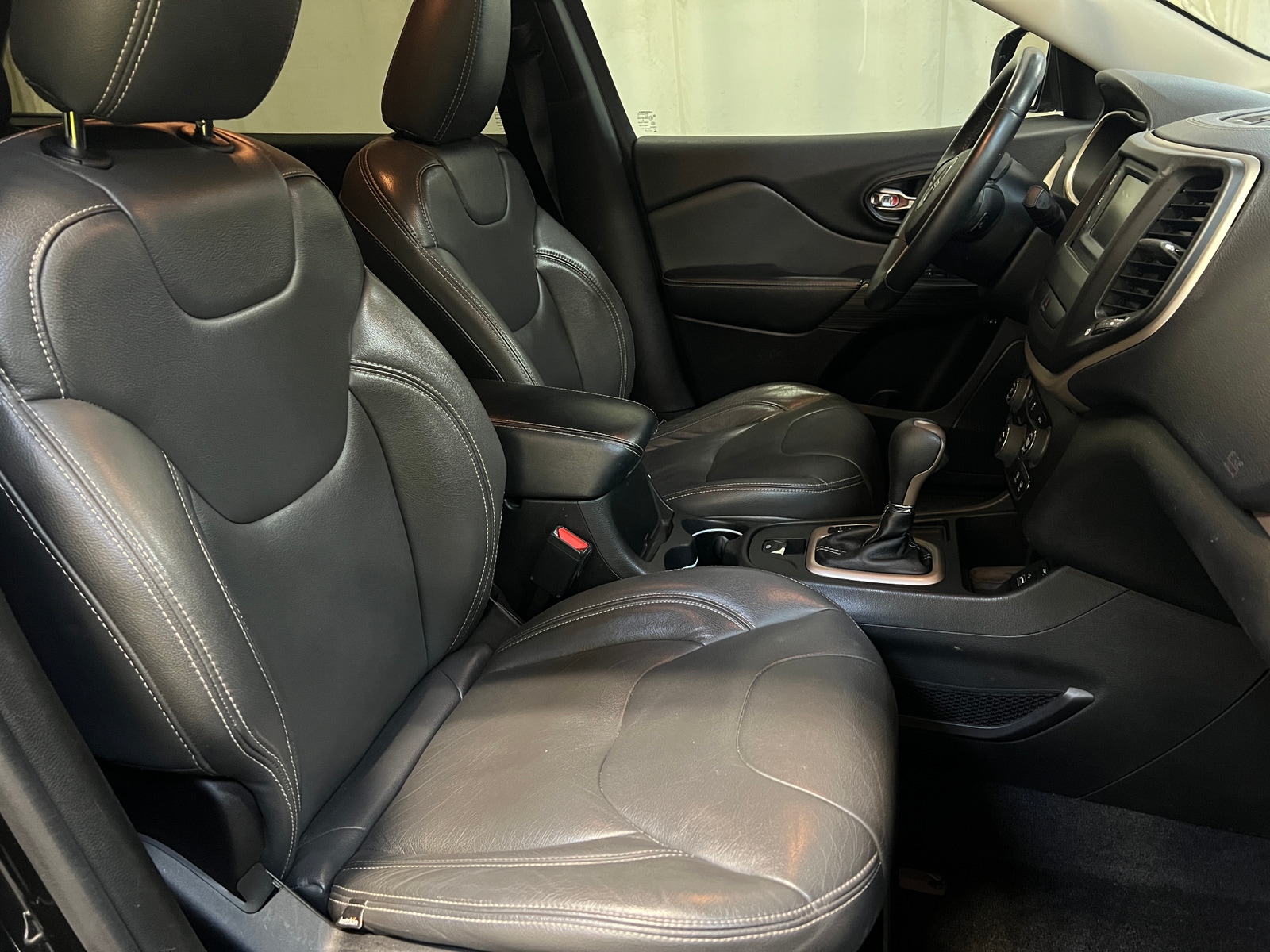 Thumbnail: 2015 Jeep Cherokee - 2