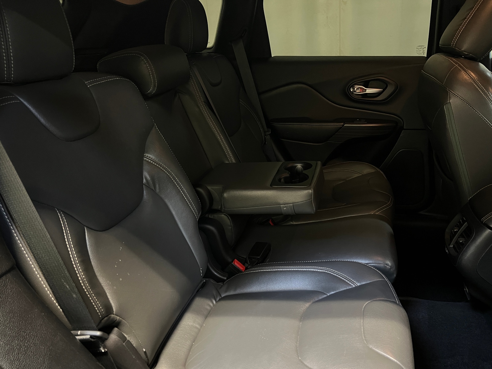 Thumbnail: 2015 Jeep Cherokee - 6