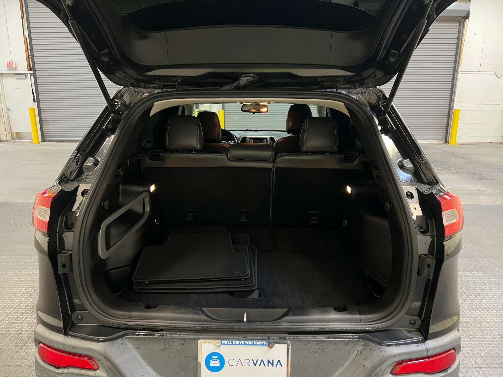 Thumbnail: 2015 Jeep Cherokee - 7