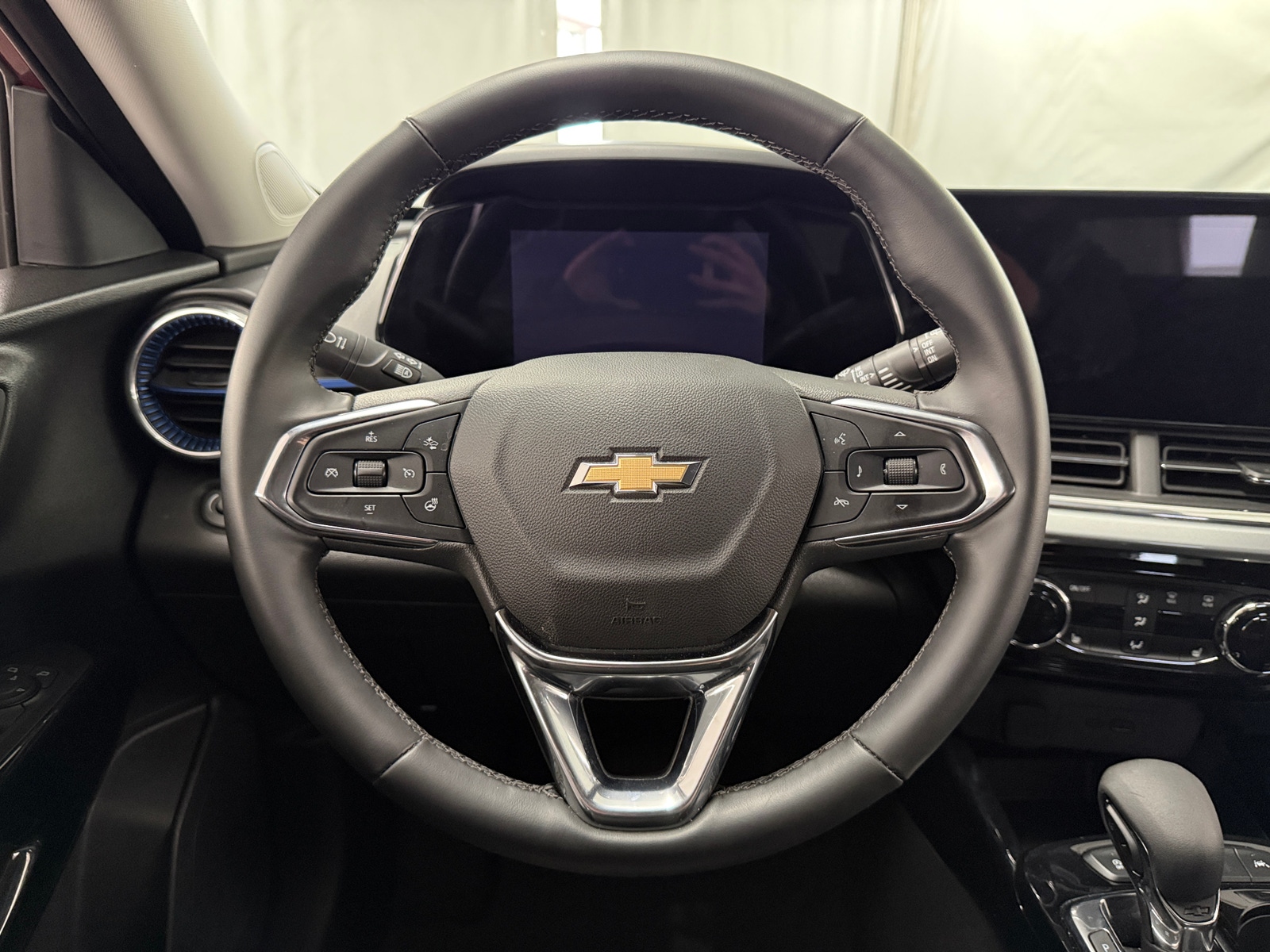 Thumbnail: 2025 Chevrolet Trax - 5