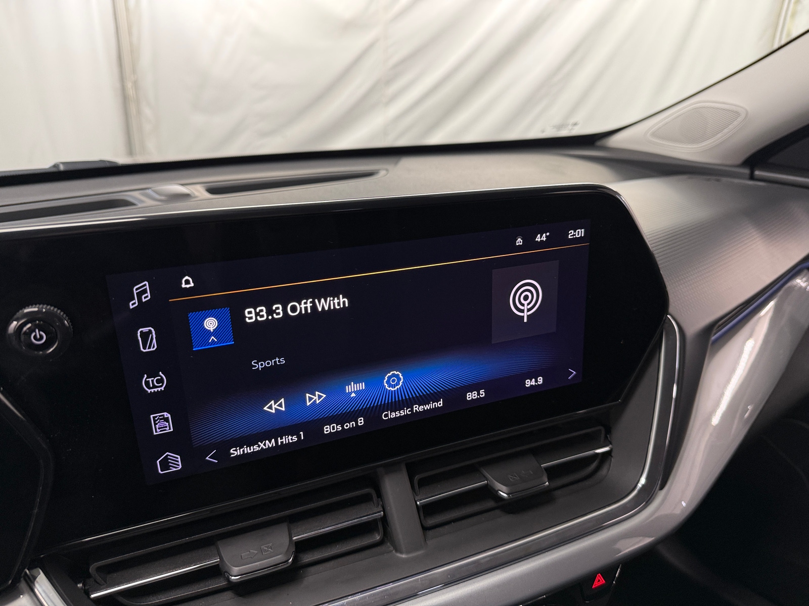 Thumbnail: 2025 Chevrolet Trax - 4