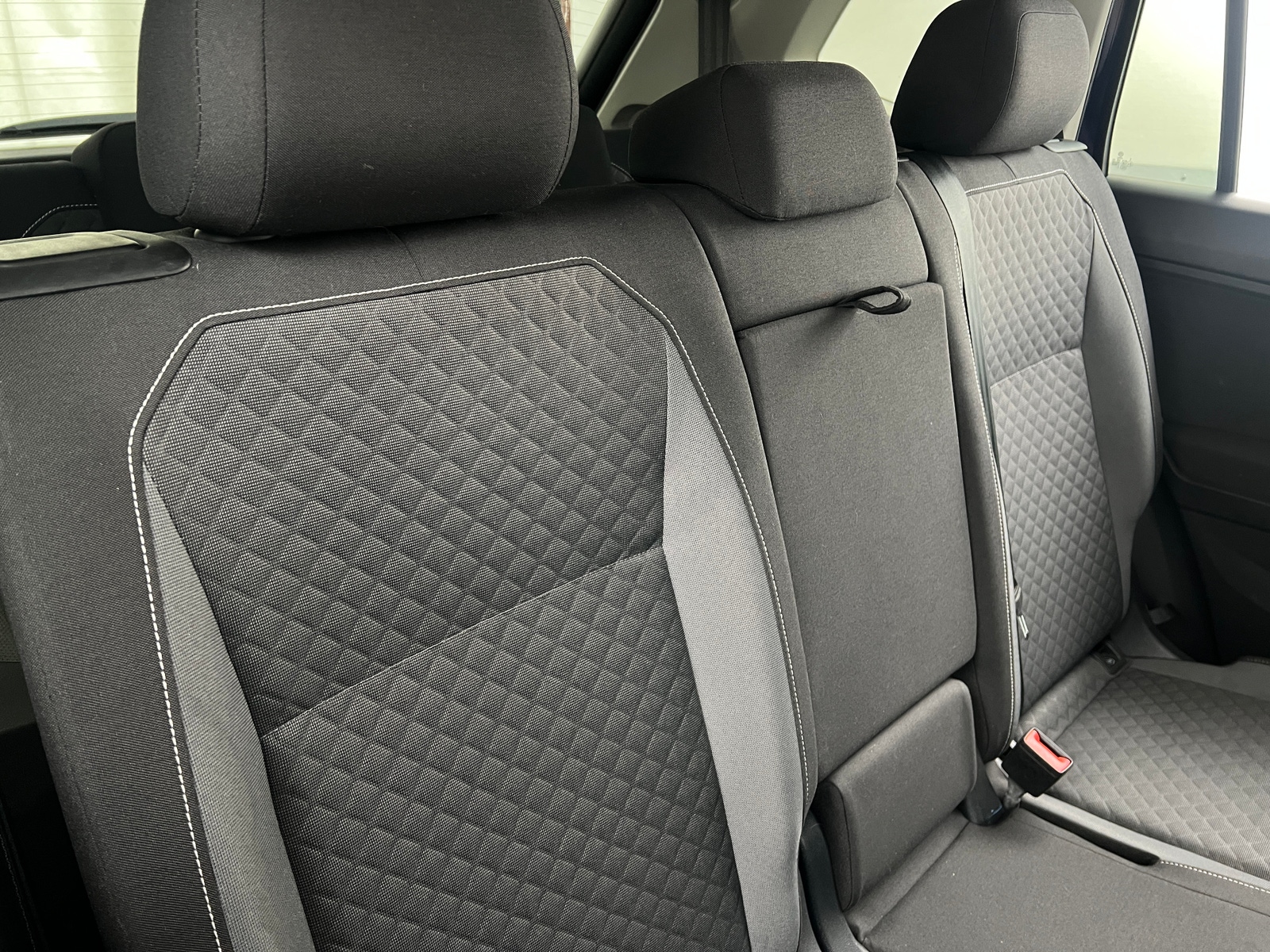 Thumbnail: 2021 Volkswagen Tiguan - 6