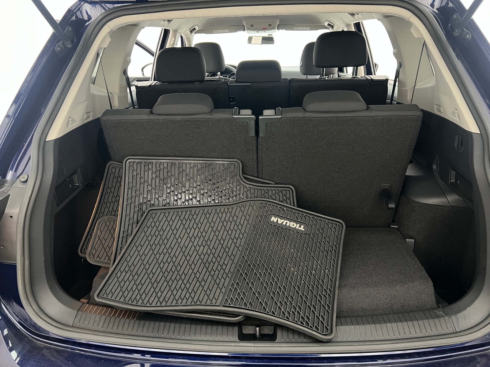 Thumbnail: 2021 Volkswagen Tiguan - 7