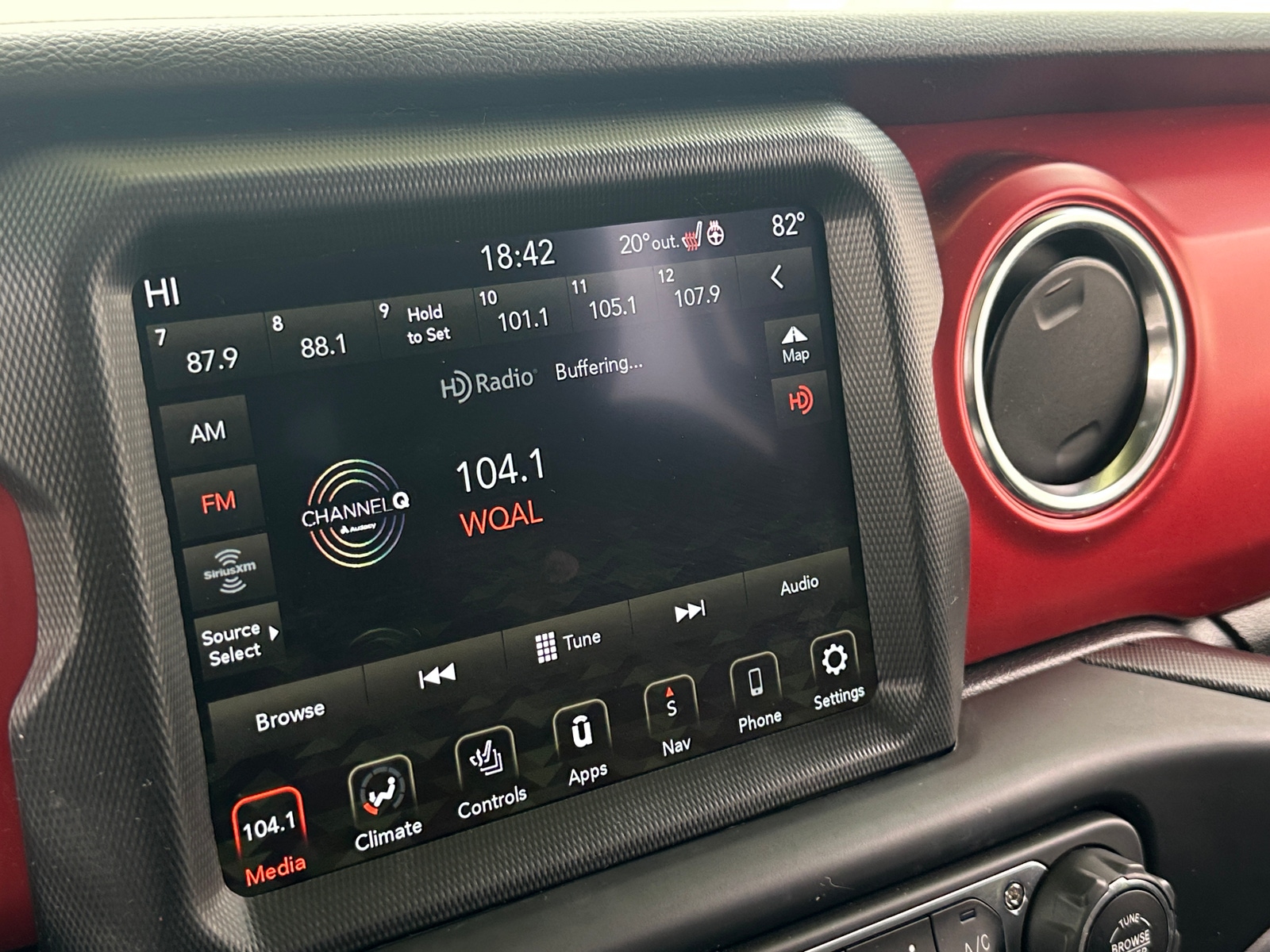 Thumbnail: 2022 Jeep Wrangler - 4