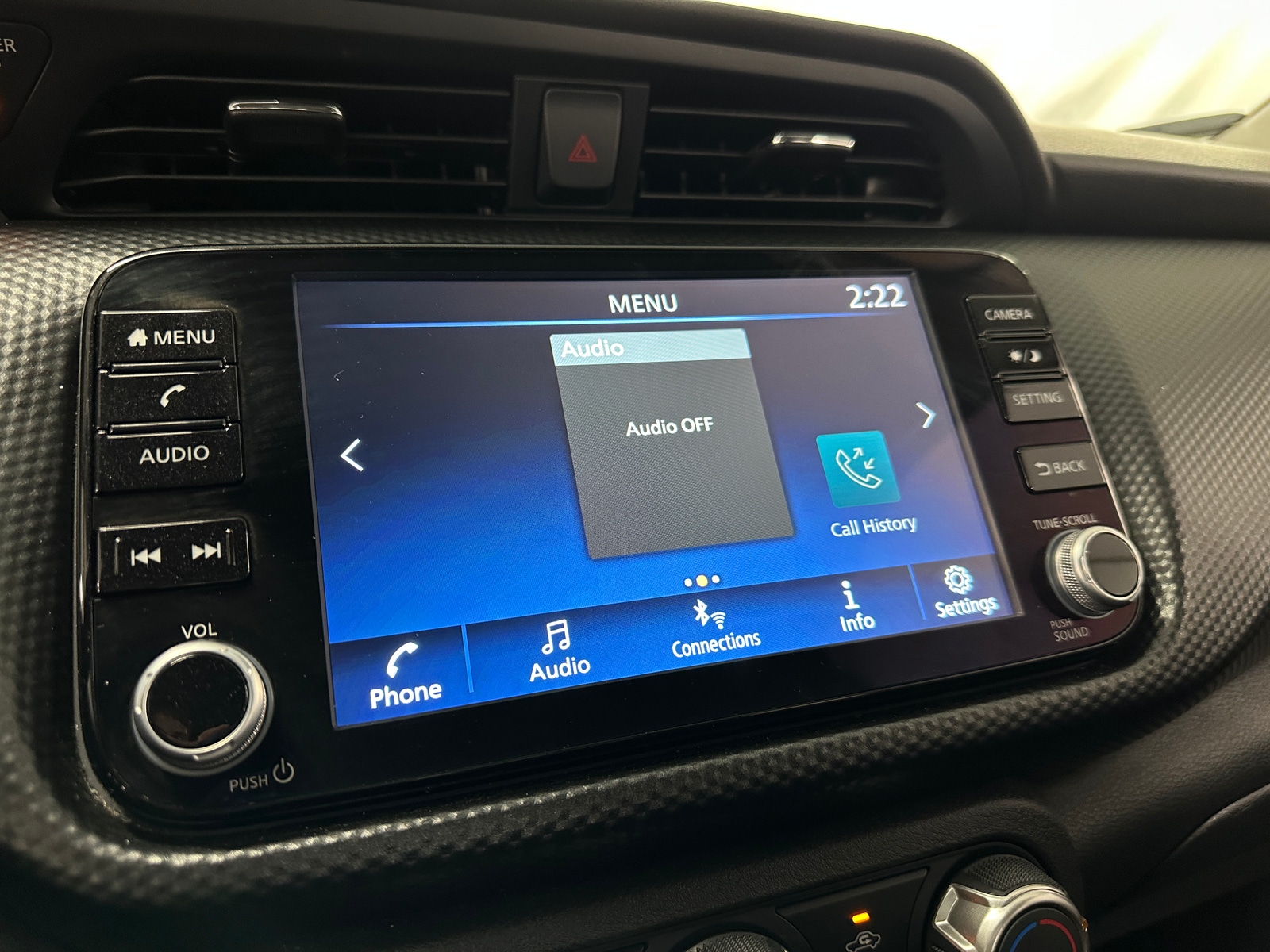 Thumbnail: 2024 Nissan Kicks - 4