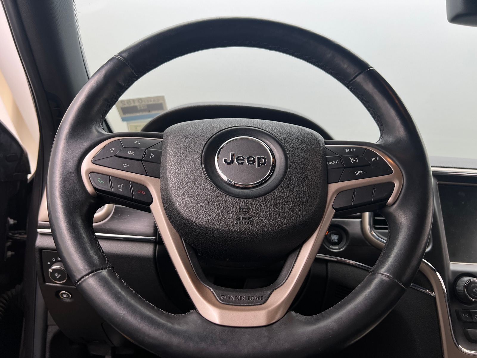 Thumbnail: 2014 Jeep Grand Cherokee - 4