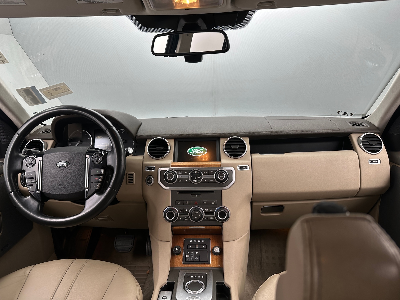 Thumbnail: 2016 Land Rover LR4 - 2