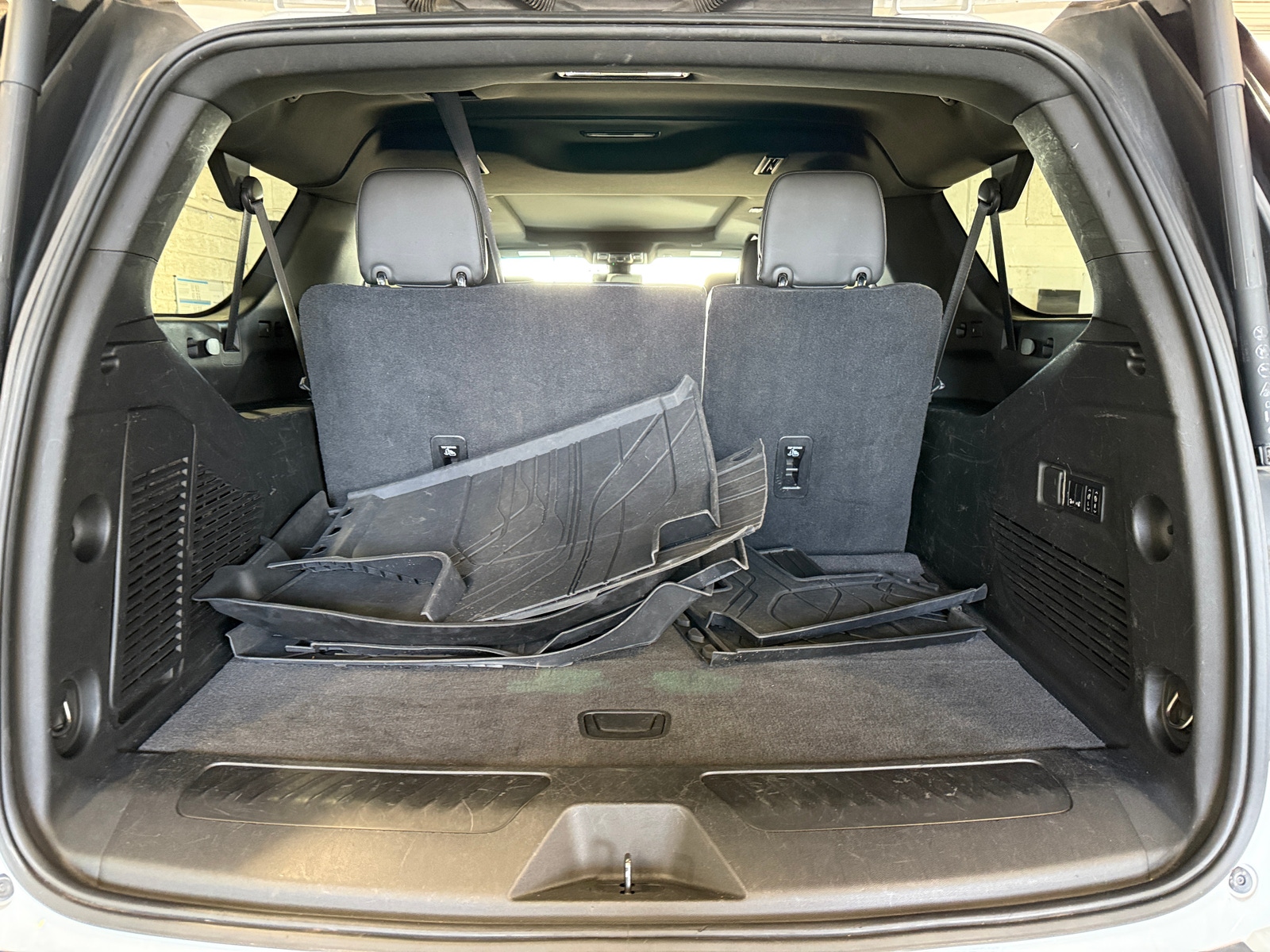 Thumbnail: 2021 Chevrolet Suburban - 6