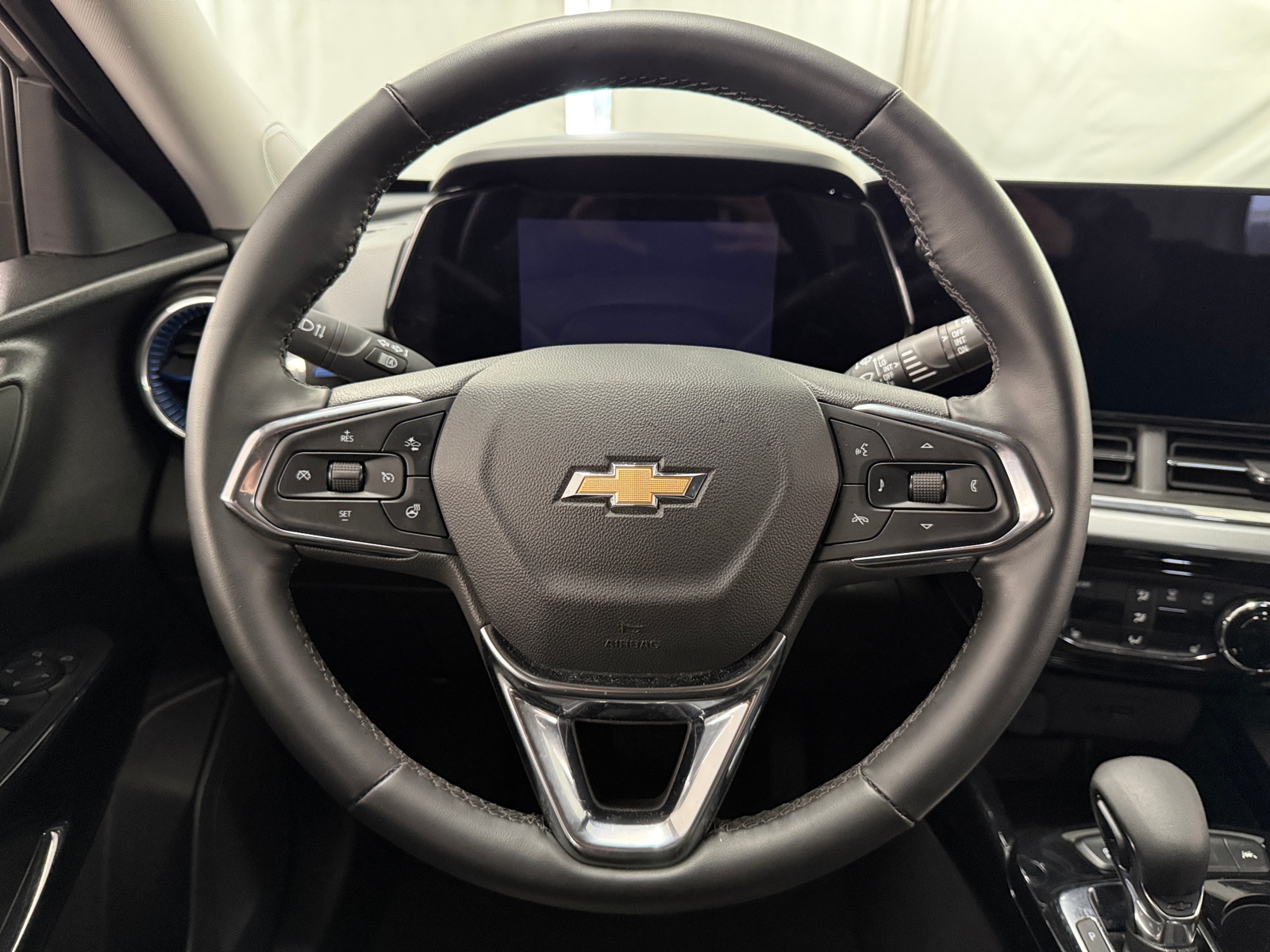 Thumbnail: 2025 Chevrolet Trax - 5