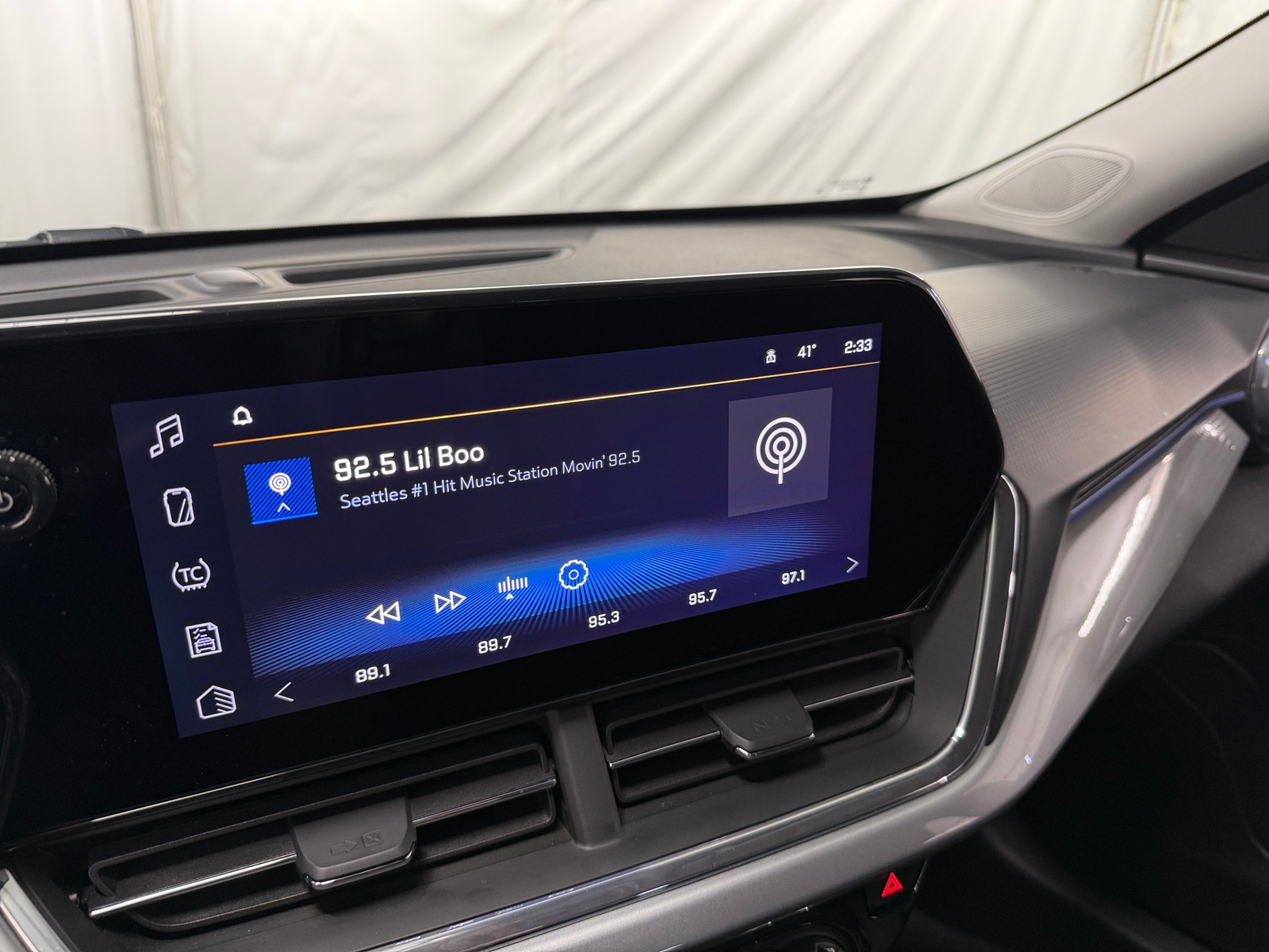 Thumbnail: 2025 Chevrolet Trax - 4