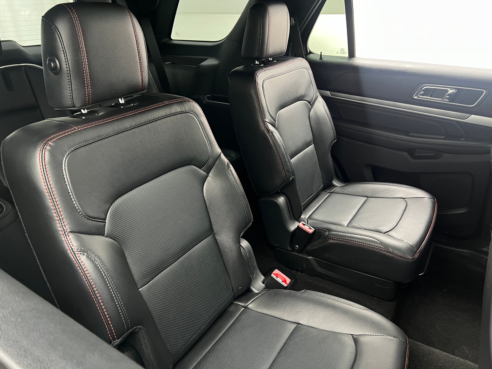 Thumbnail: 2019 Ford Explorer - 5