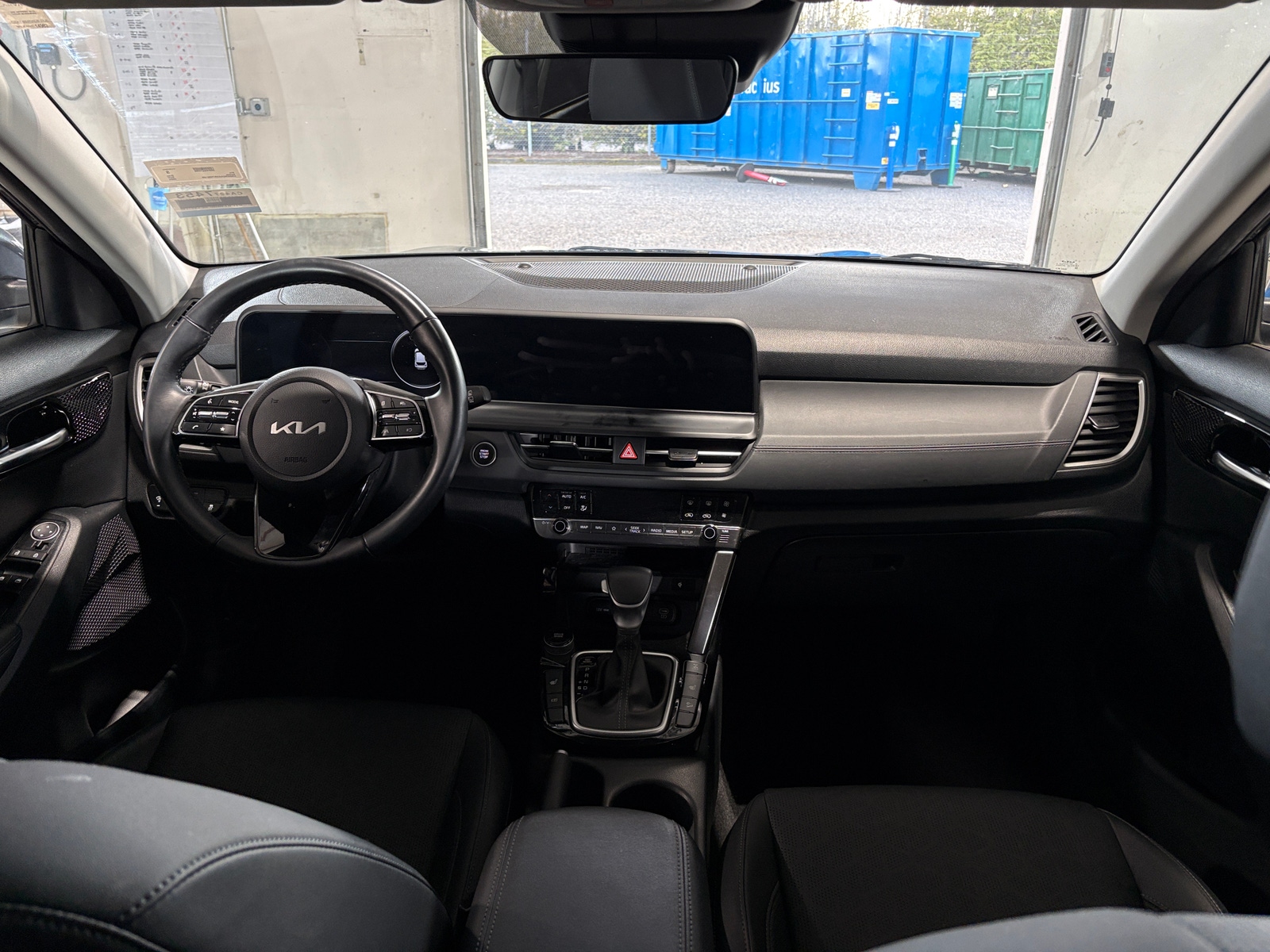 Thumbnail: 2024 Kia Seltos - 2