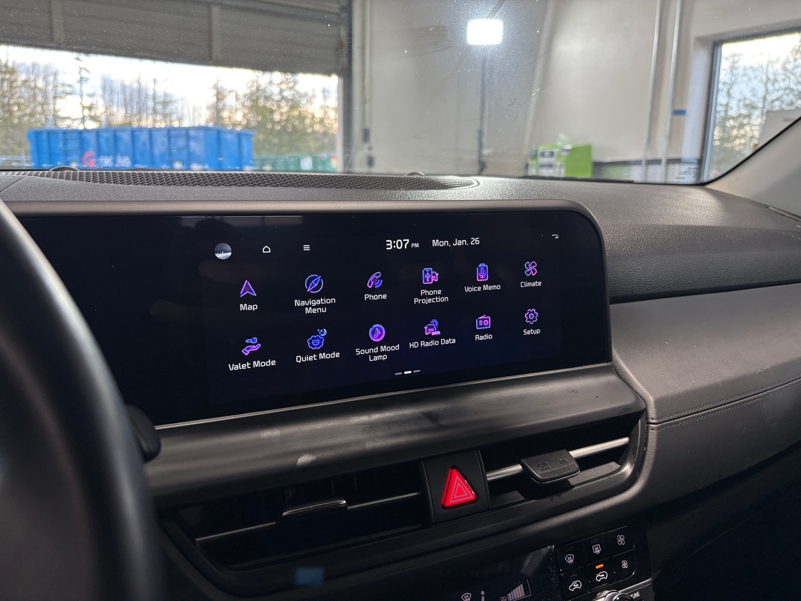 Thumbnail: 2024 Kia Seltos - 3