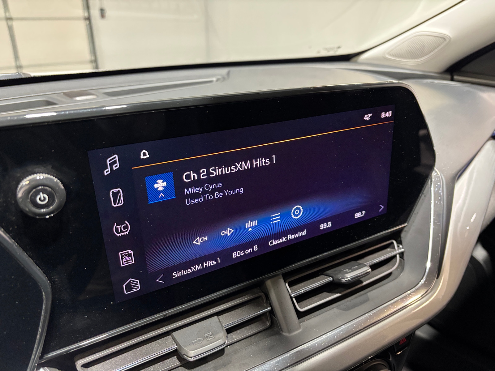 Thumbnail: 2025 Chevrolet Trax - 4