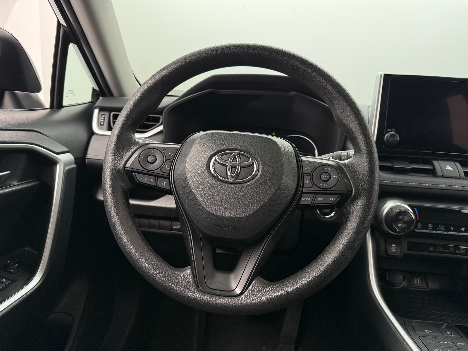 Thumbnail: 2025 Toyota RAV4 - 5