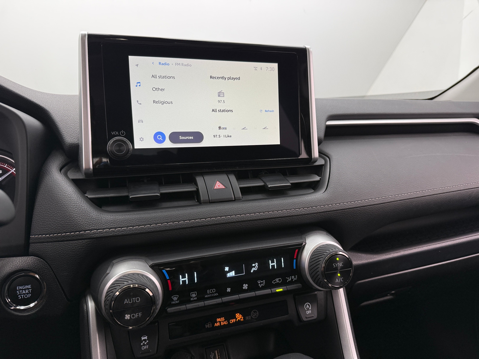 Thumbnail: 2025 Toyota RAV4 - 4