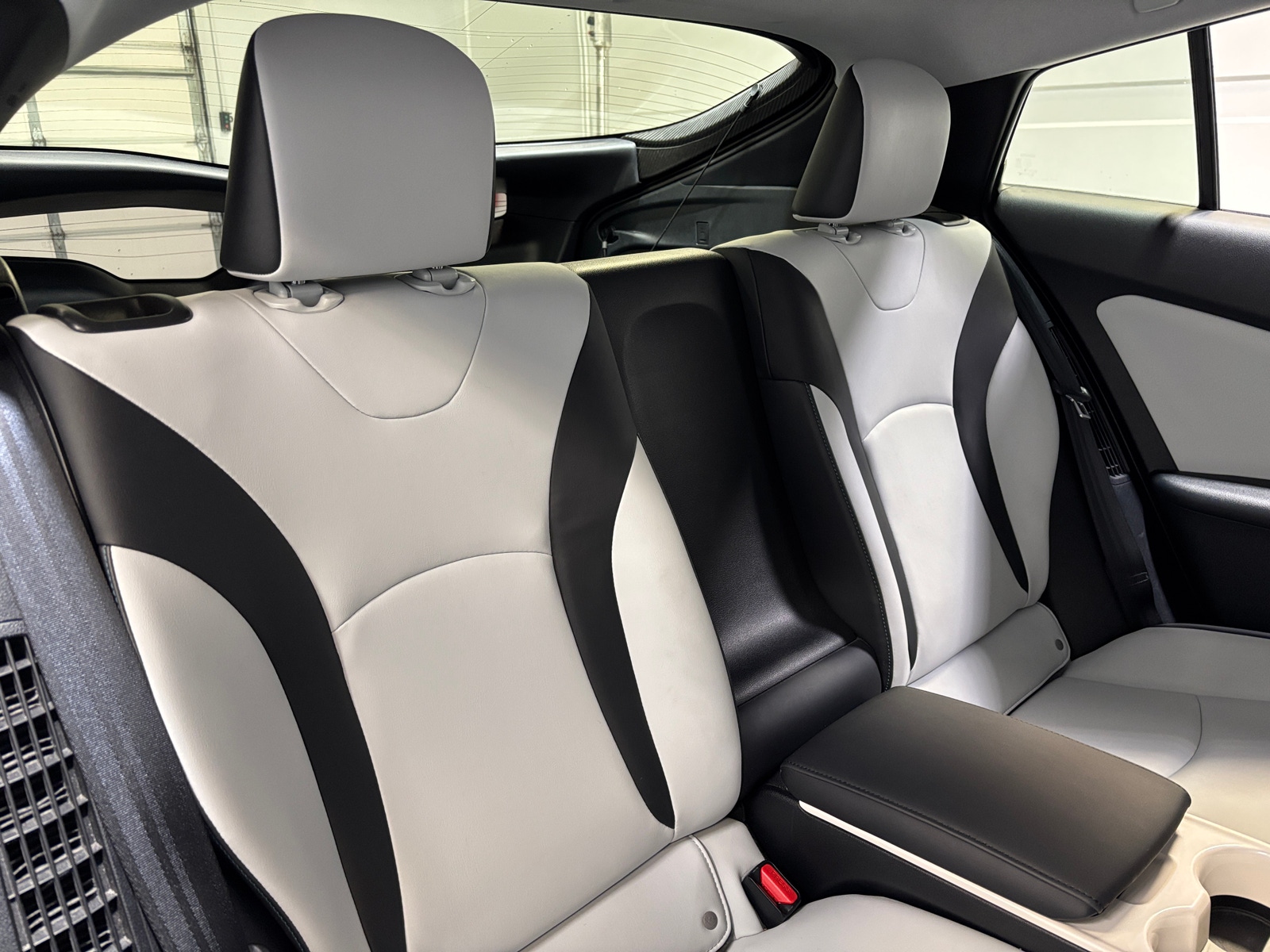 Thumbnail: 2017 Toyota Prius Prime - 5