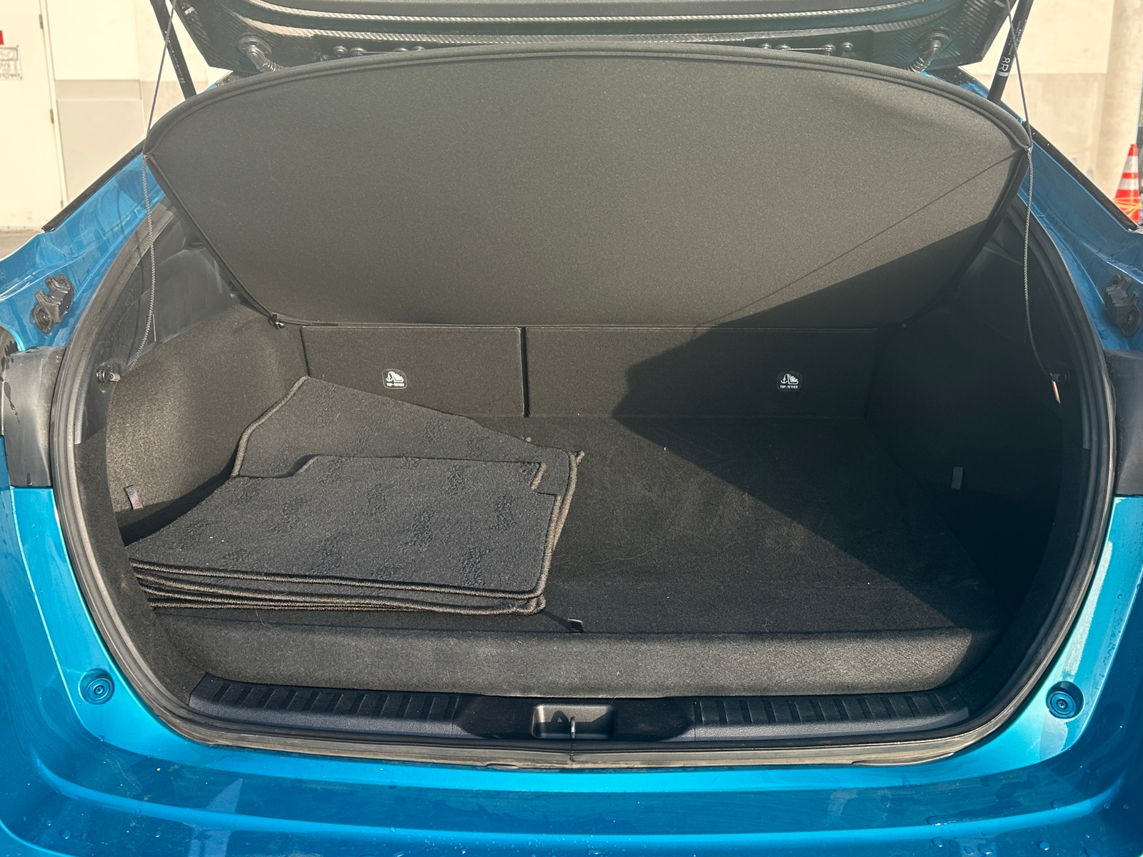 Thumbnail: 2017 Toyota Prius Prime - 6