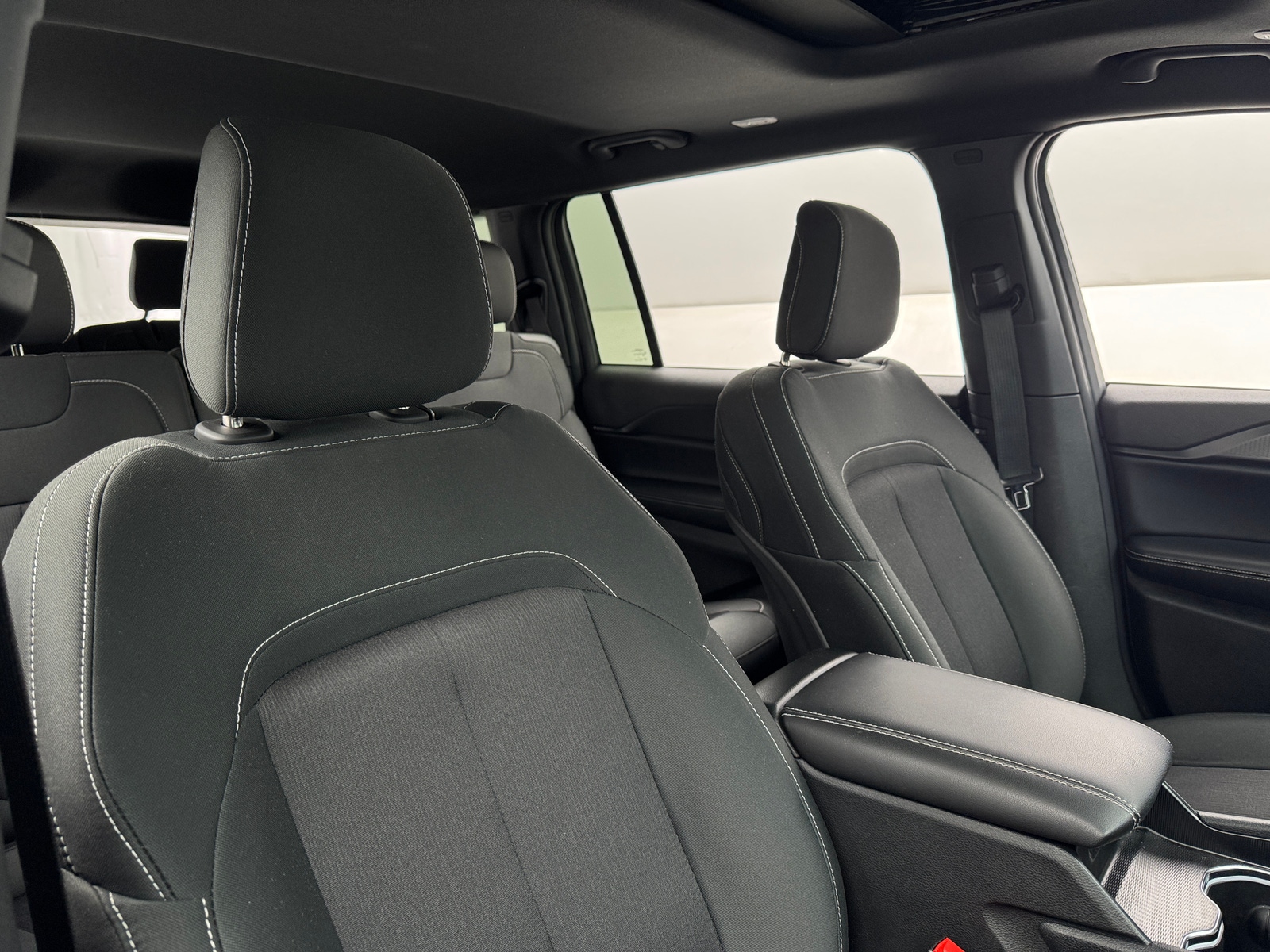 Thumbnail: 2025 Jeep Grand Cherokee L - 2