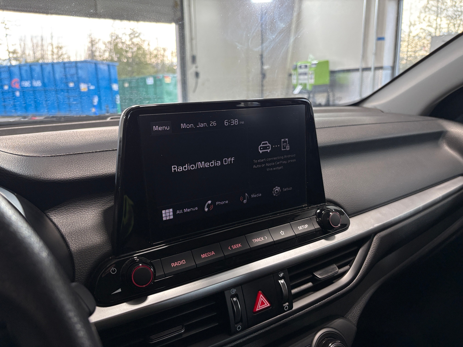 Thumbnail: 2024 Kia Forte - 4