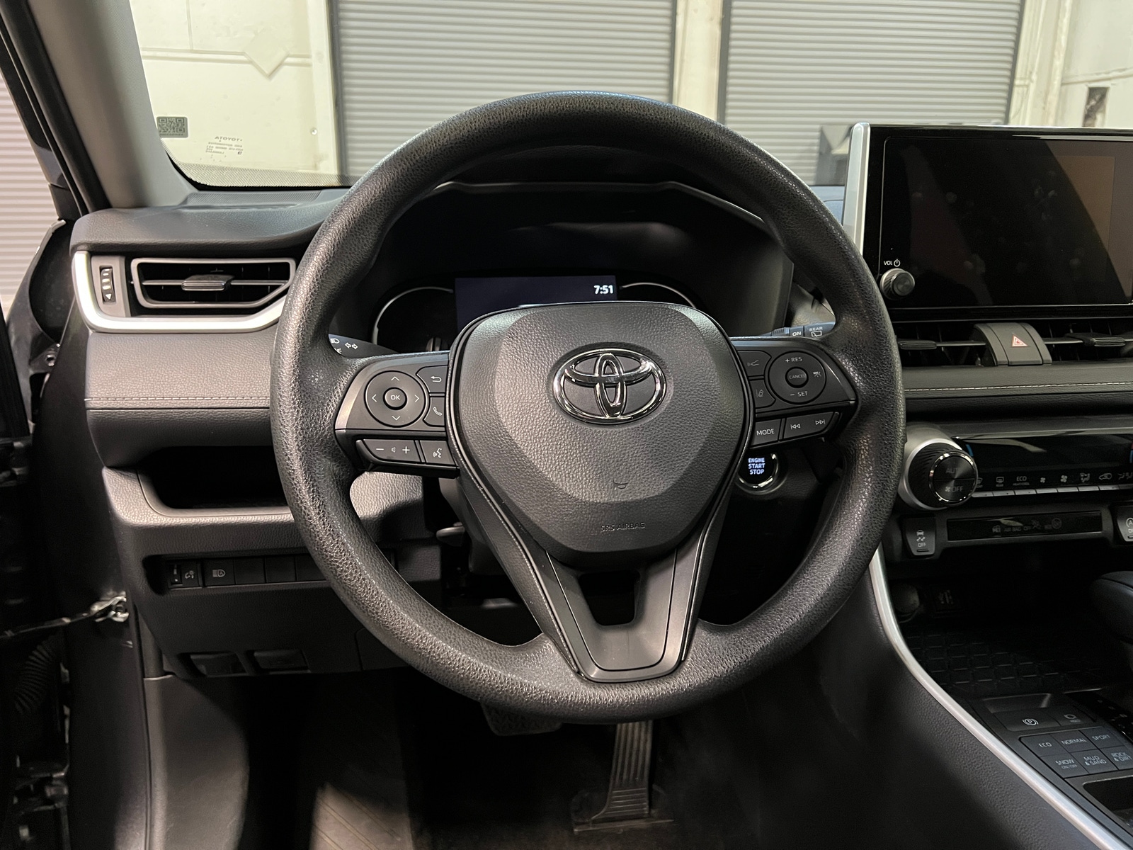 Thumbnail: 2025 Toyota RAV4 - 5