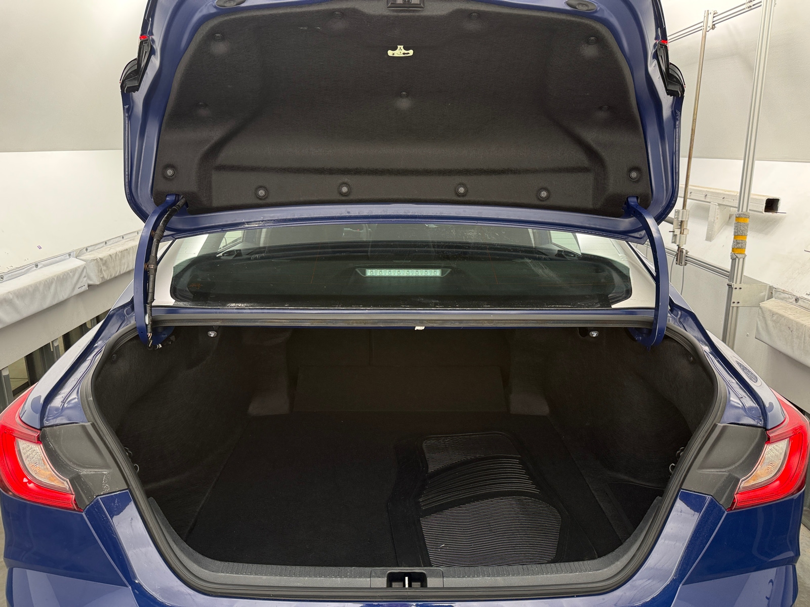 Thumbnail: 2025 Toyota Camry - 7