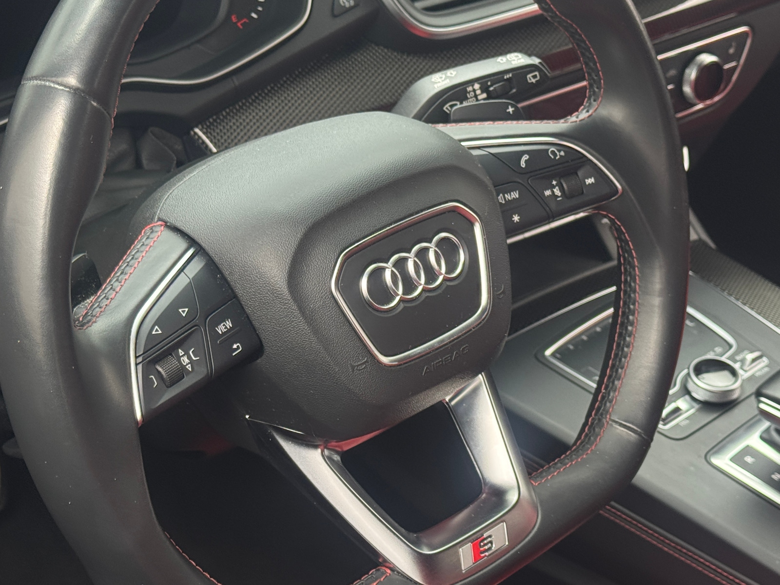 Thumbnail: 2018 Audi SQ5 - 4