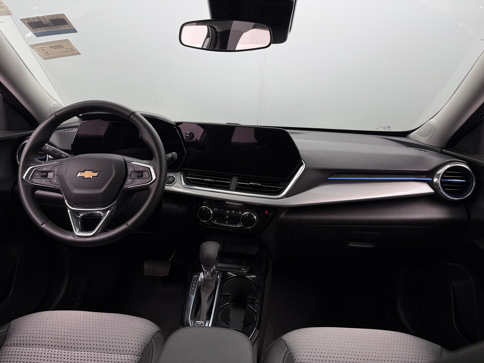 Thumbnail: 2025 Chevrolet Trax - 3