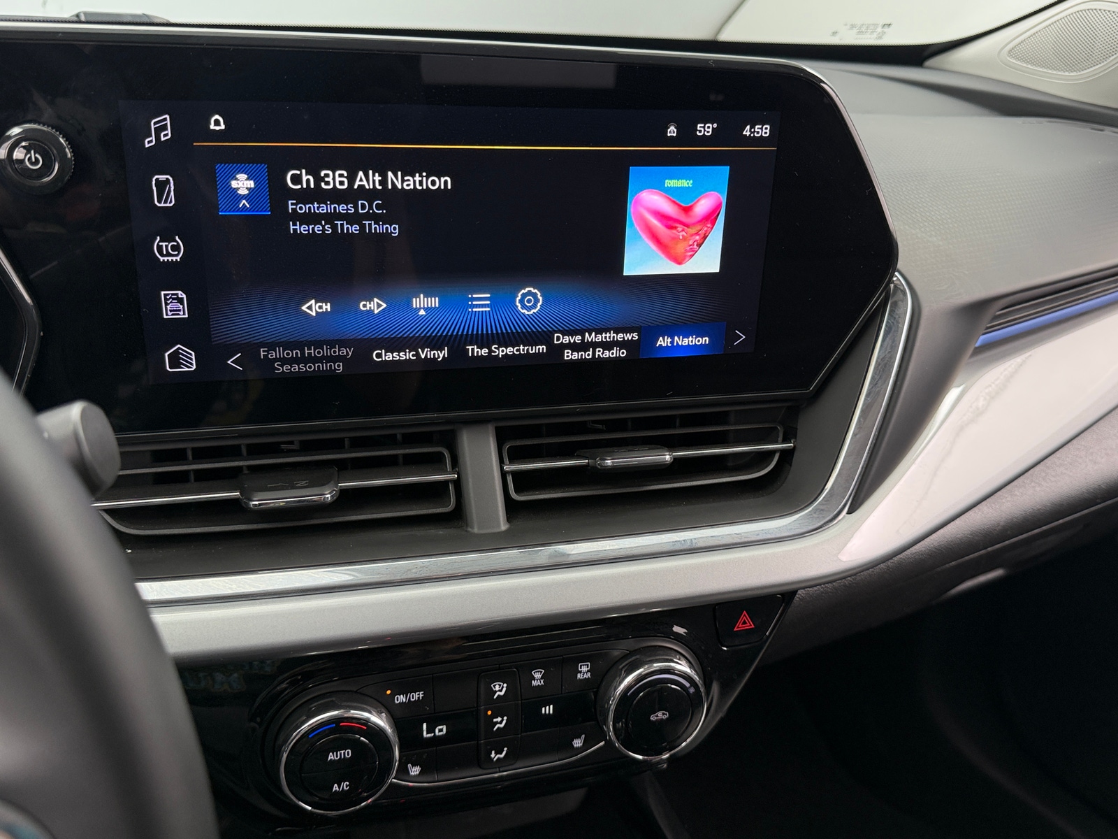 Thumbnail: 2025 Chevrolet Trax - 4