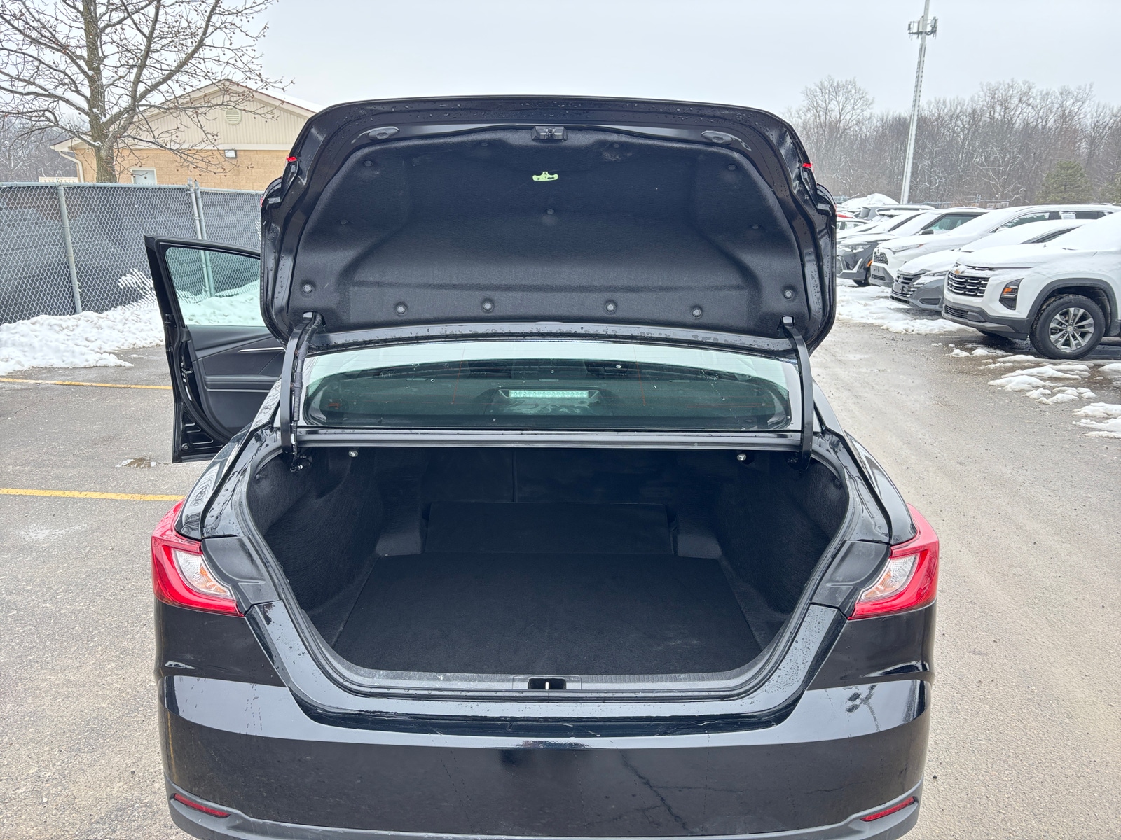 Thumbnail: 2025 Toyota Camry - 6